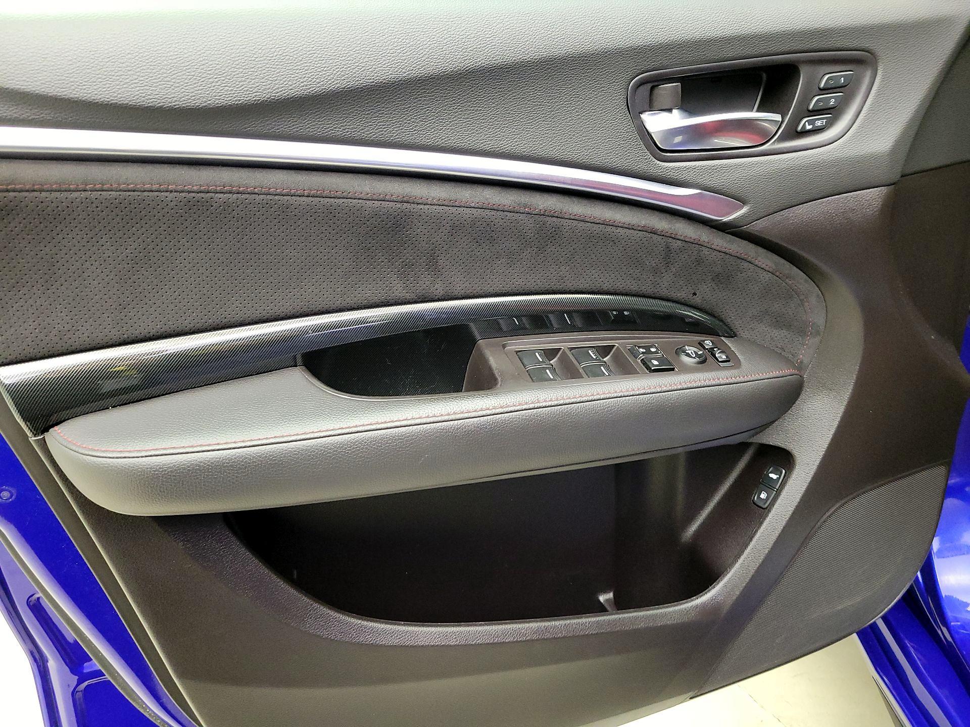 Thumbnail: 2020 Acura MDX - 12