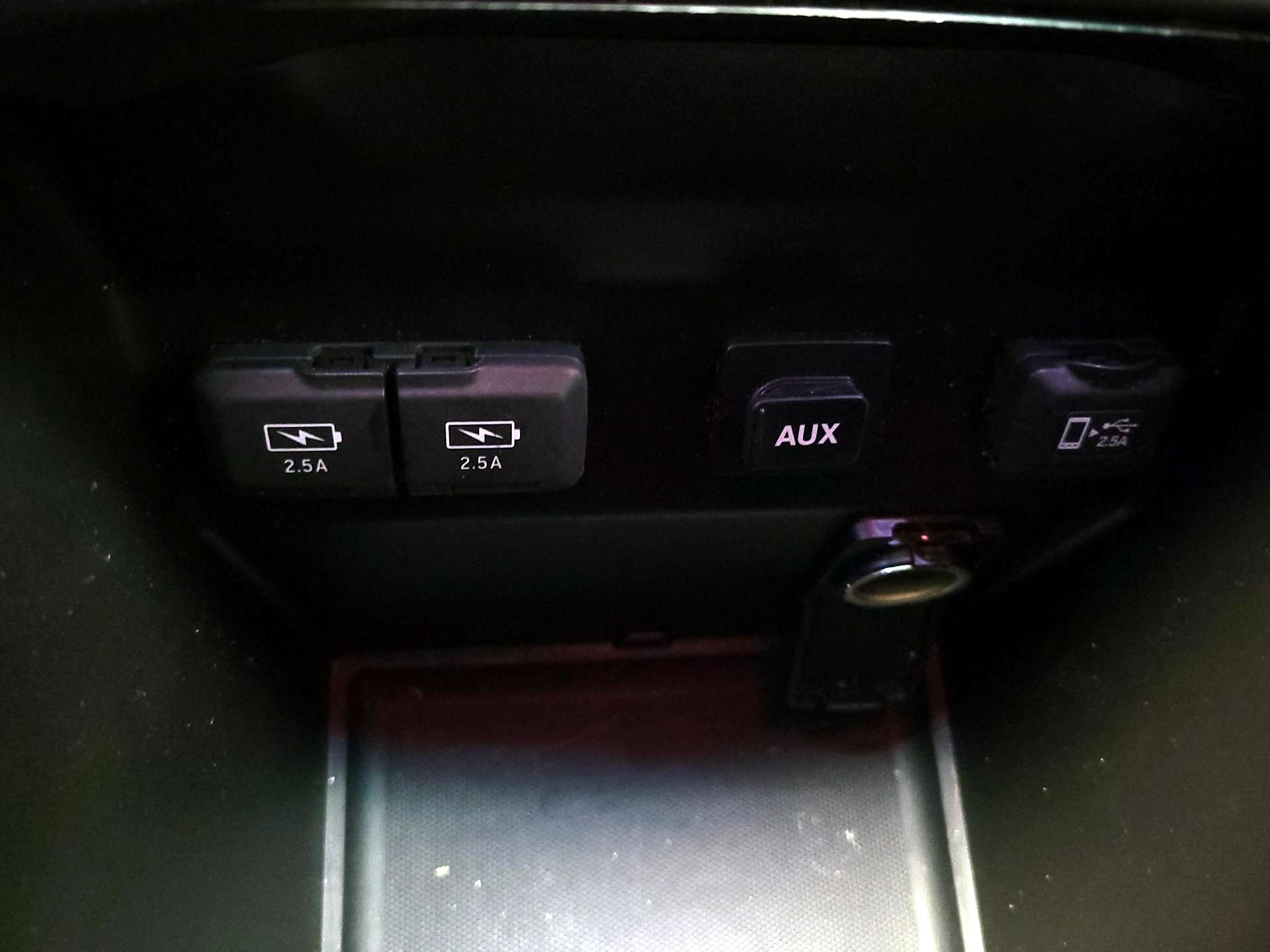 Thumbnail: 2020 Acura MDX - 19