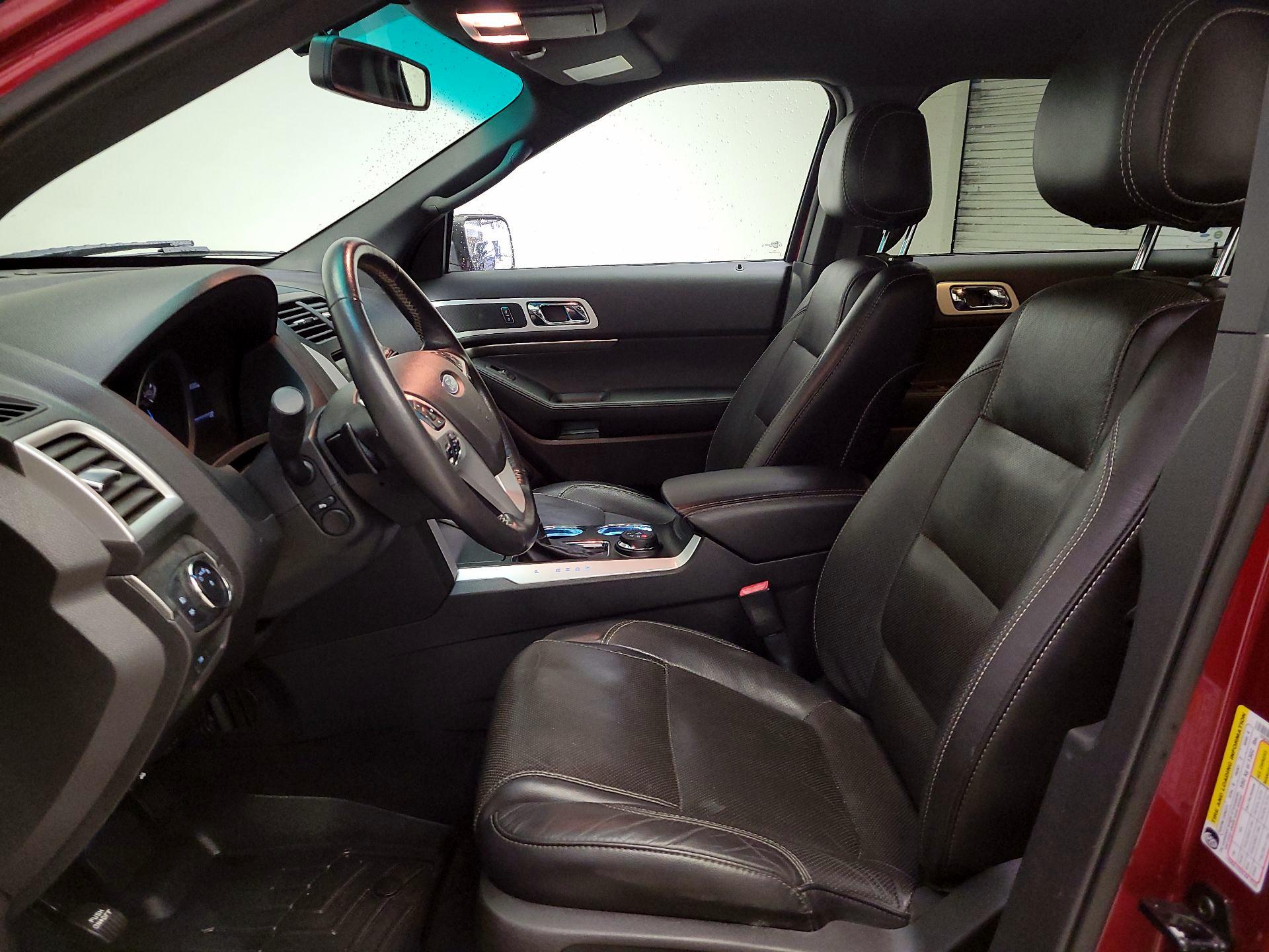 Thumbnail: 2014 Ford Explorer - 11