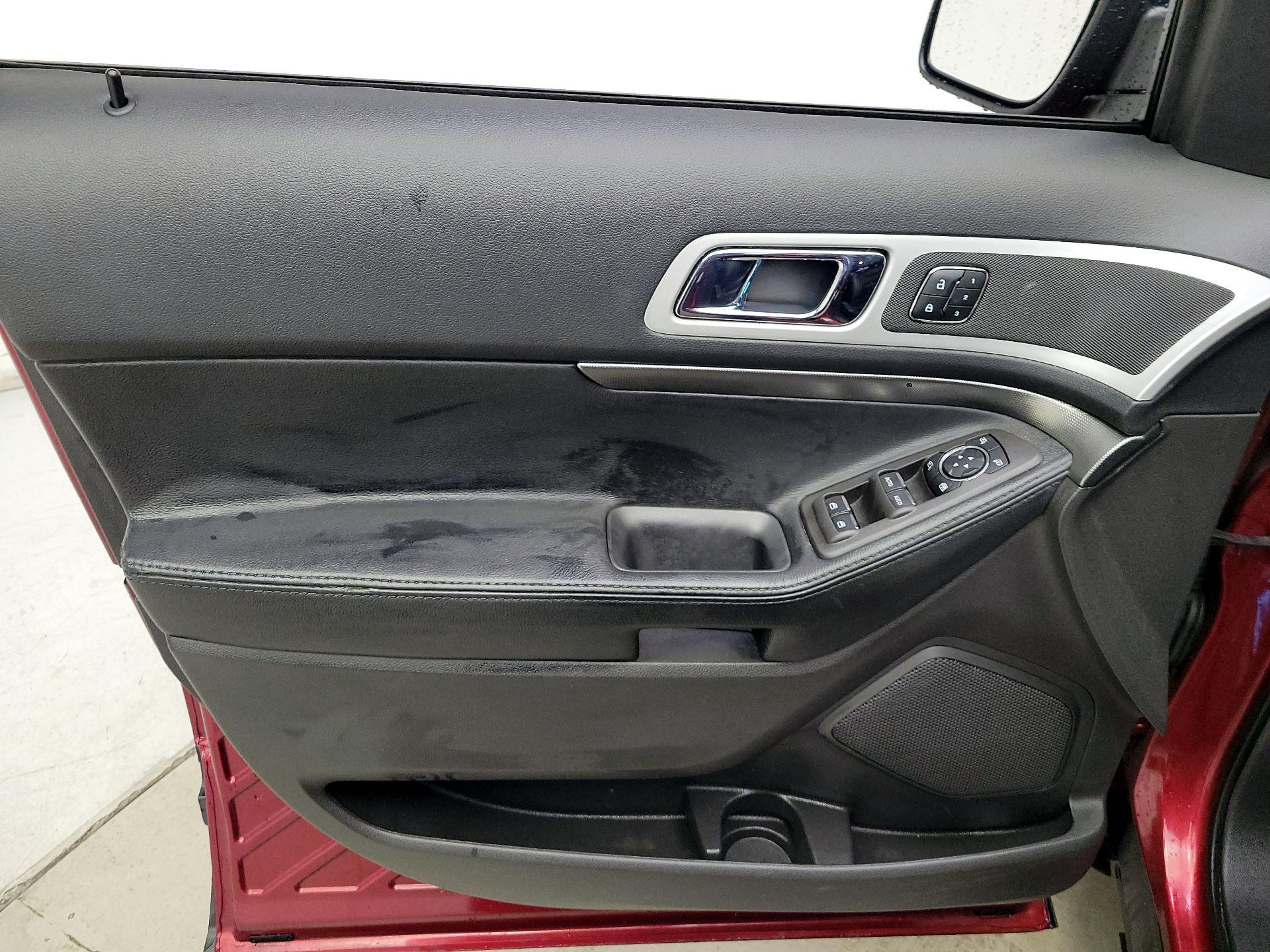 Thumbnail: 2014 Ford Explorer - 12