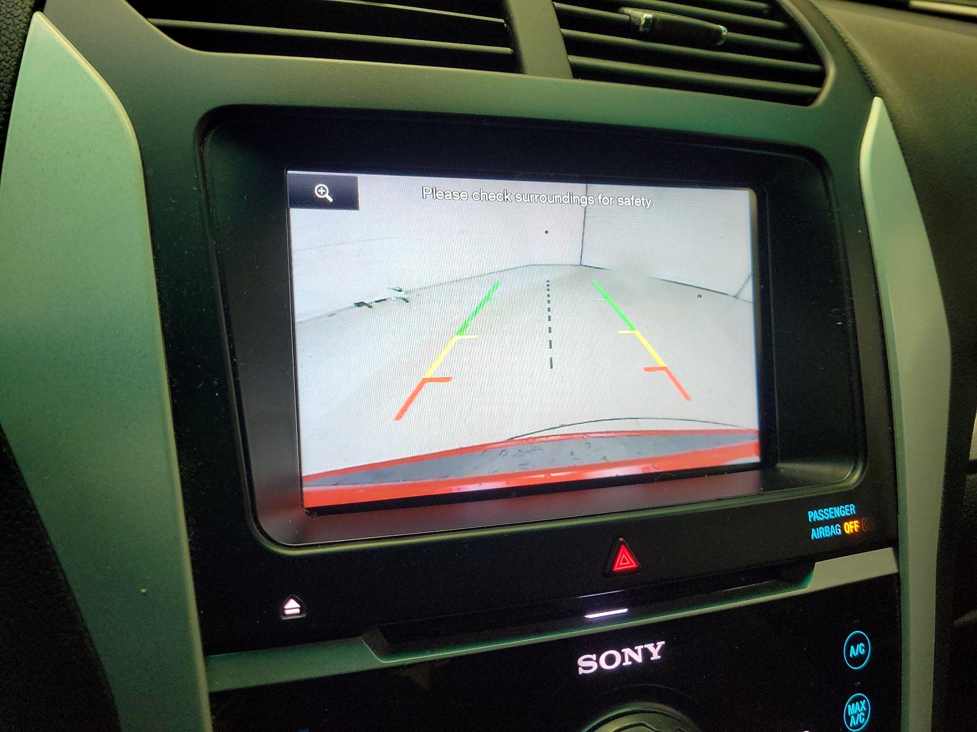 Thumbnail: 2014 Ford Explorer - 15