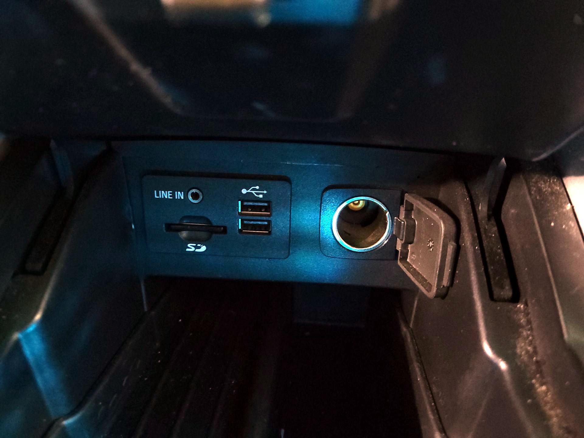 Thumbnail: 2014 Ford Explorer - 19