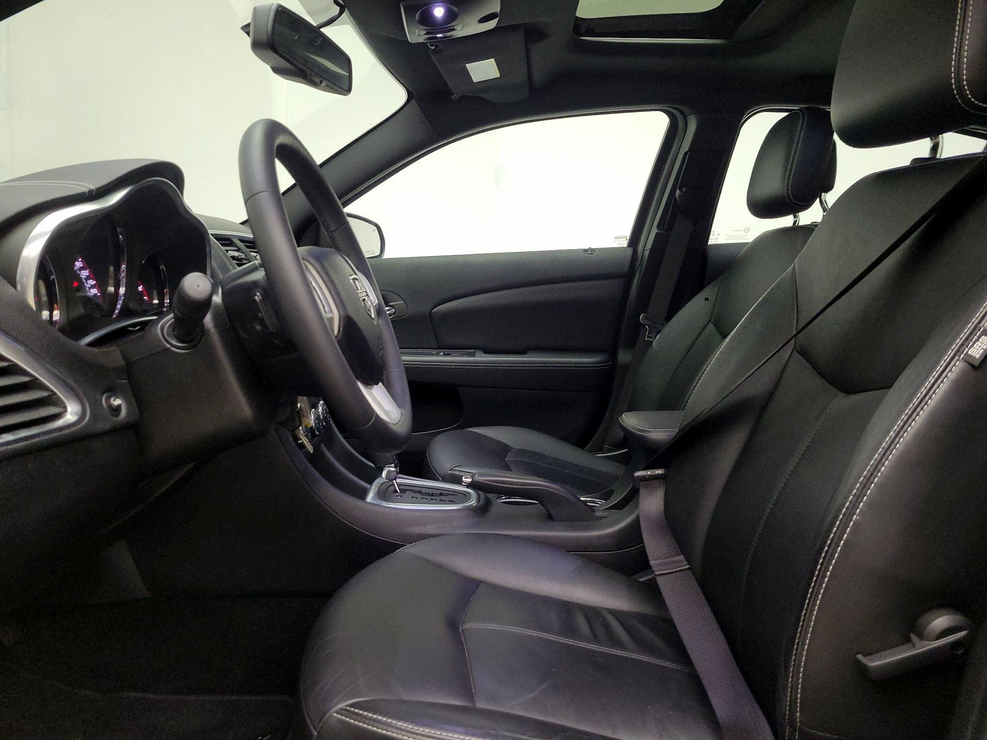 Thumbnail: 2014 Dodge Avenger - 11