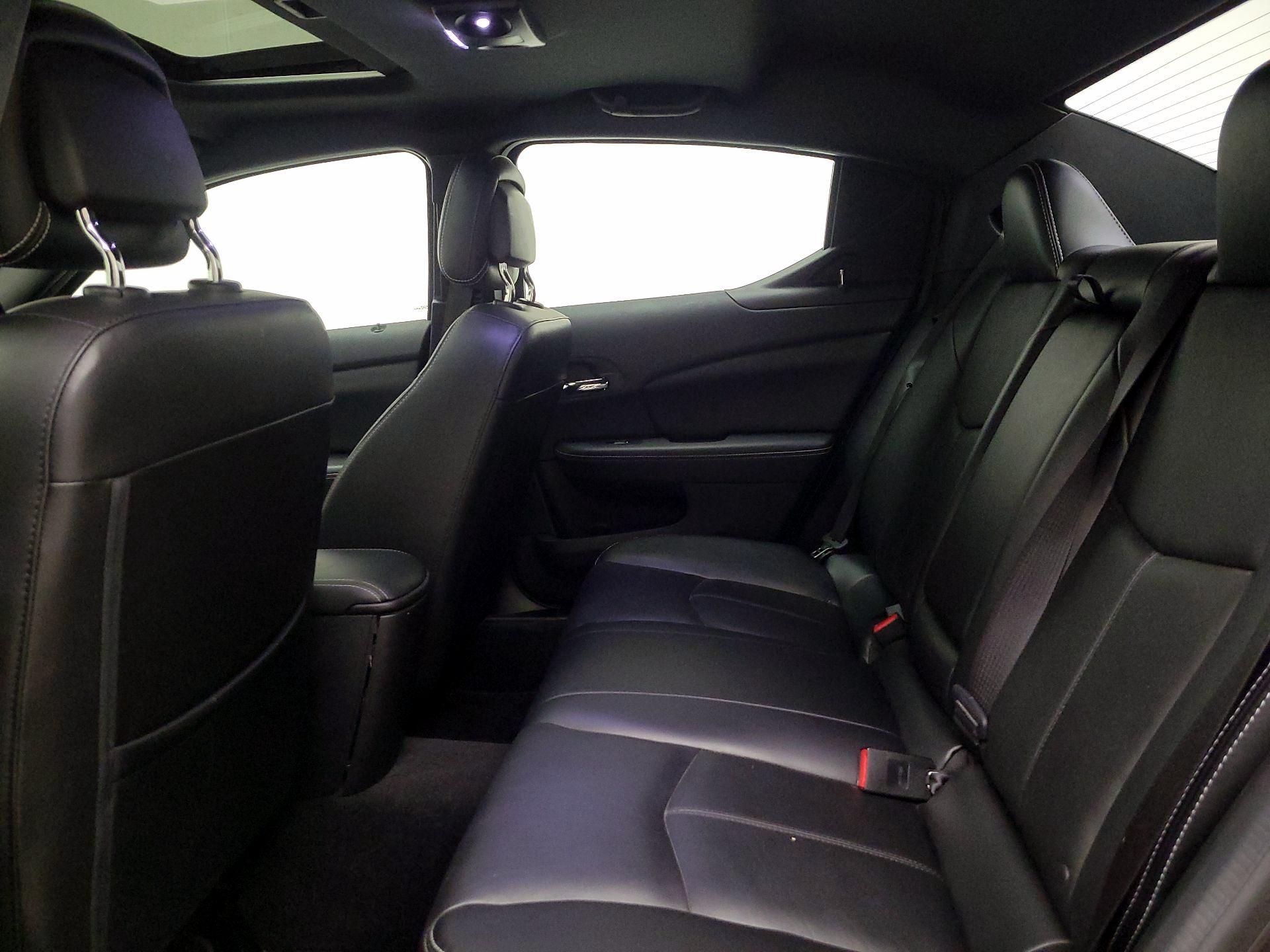 Thumbnail: 2014 Dodge Avenger - 18