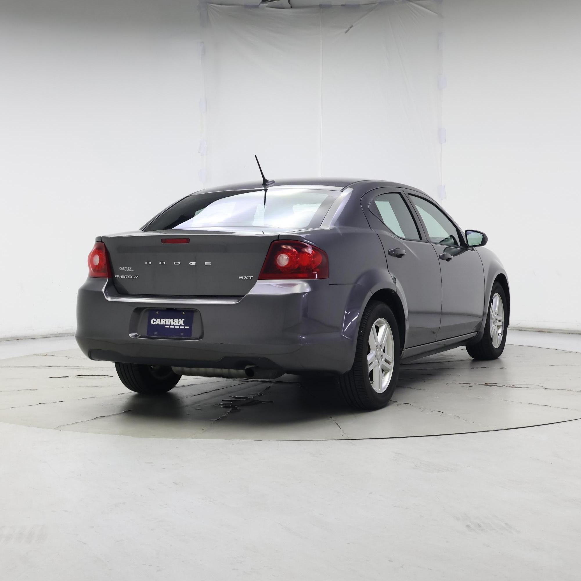 Thumbnail: 2014 Dodge Avenger - 8