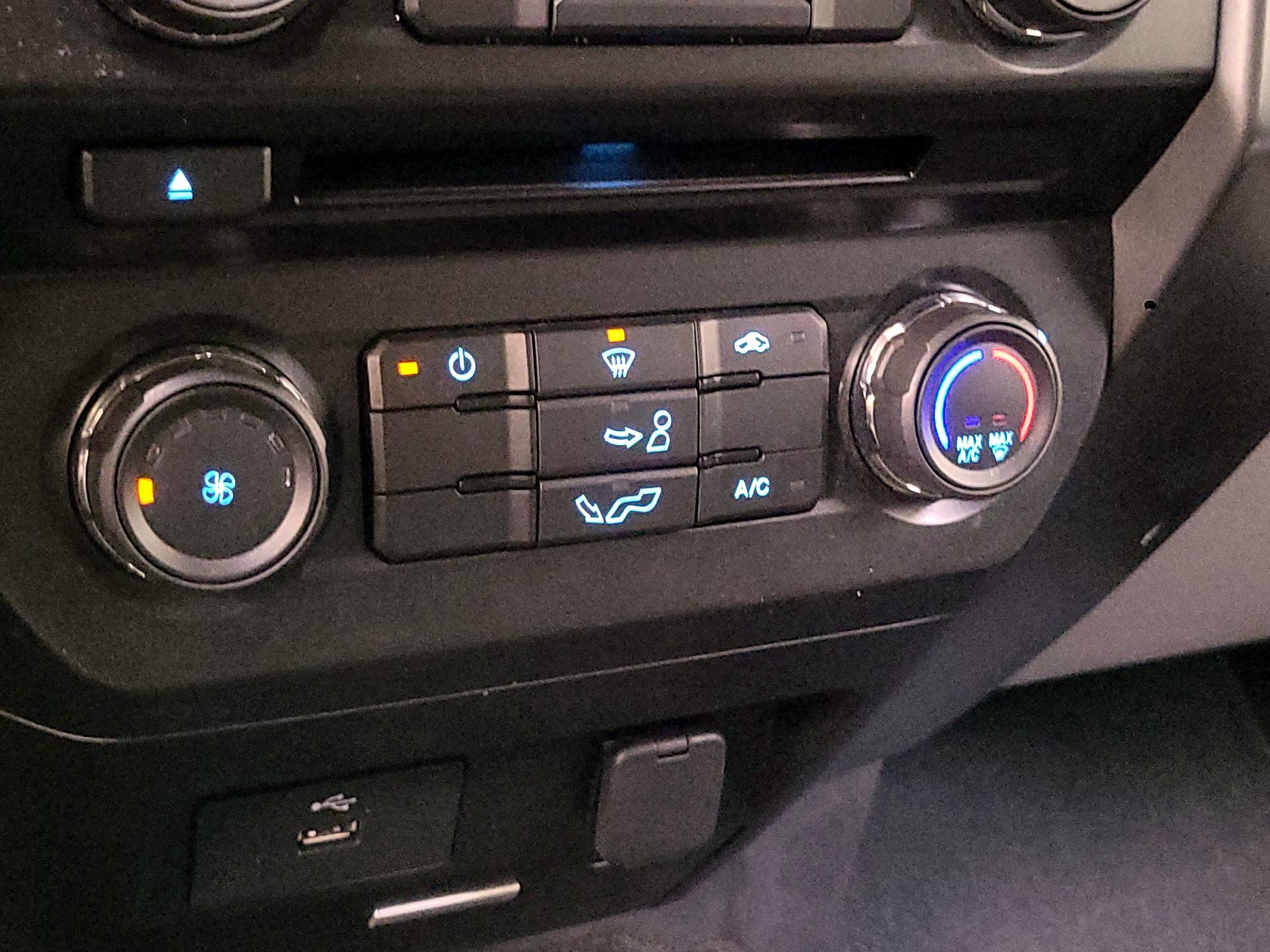 Thumbnail: 2018 Ford F-150 - 16