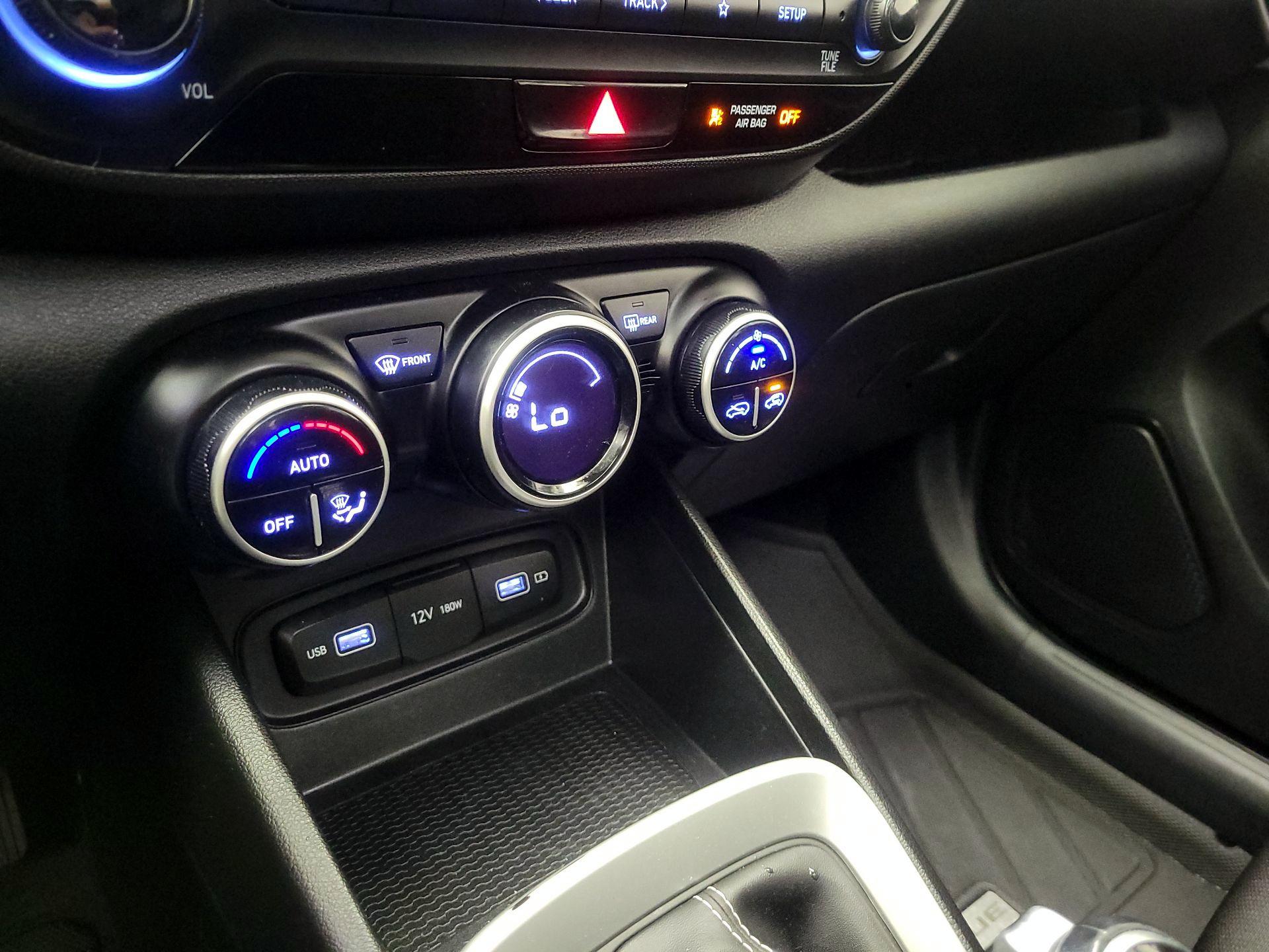 Thumbnail: 2022 Hyundai Venue - 17