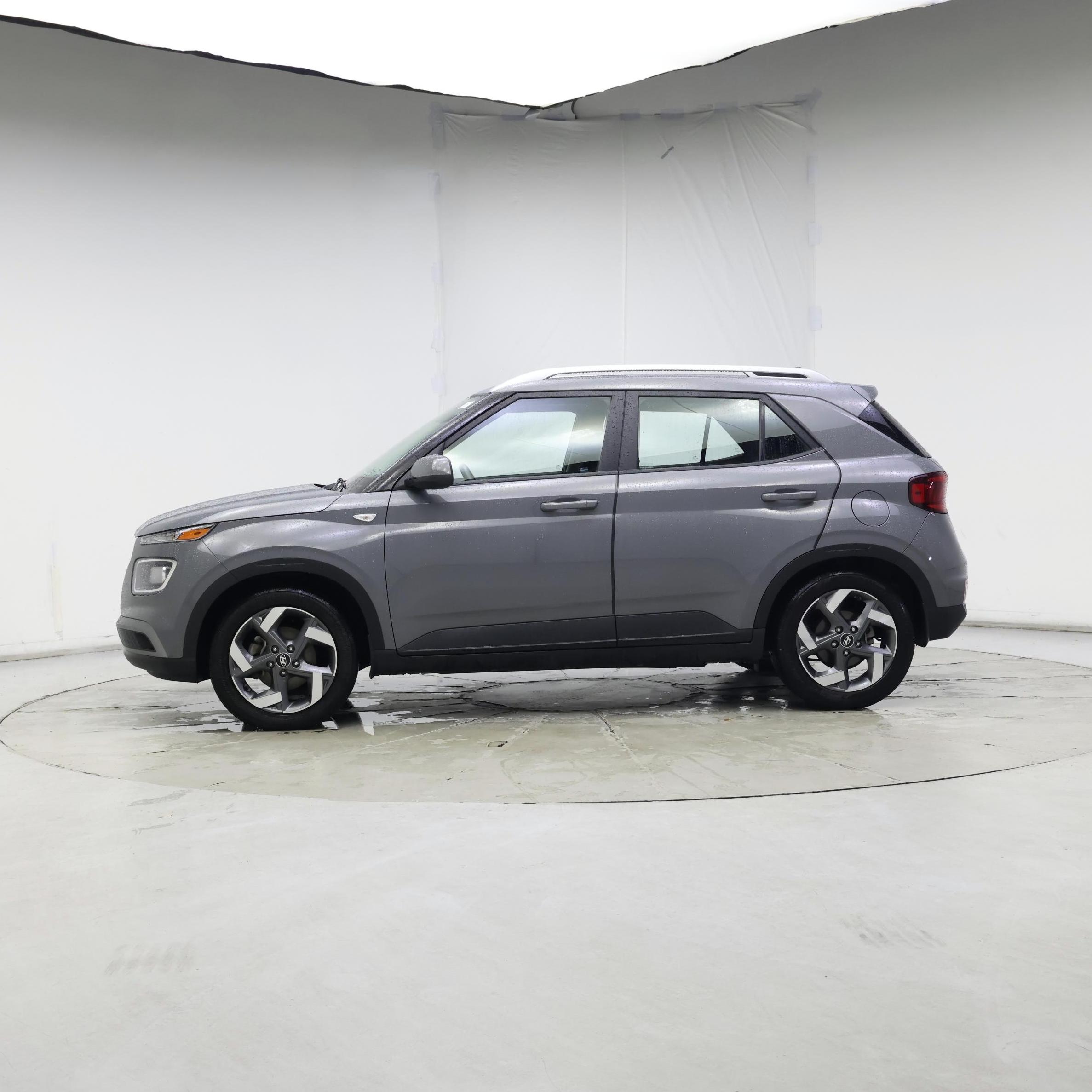 Thumbnail: 2022 Hyundai Venue - 3