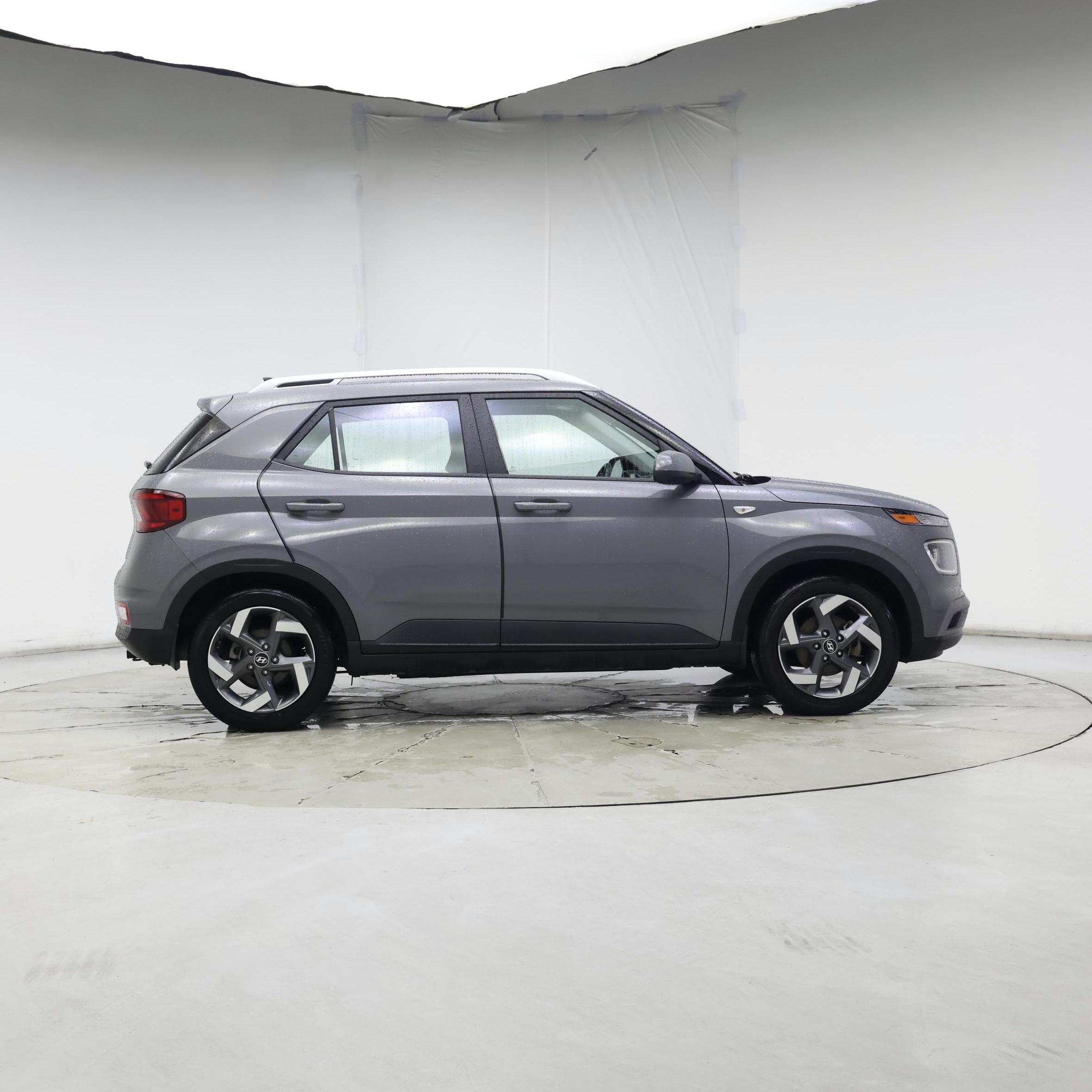 Thumbnail: 2022 Hyundai Venue - 7