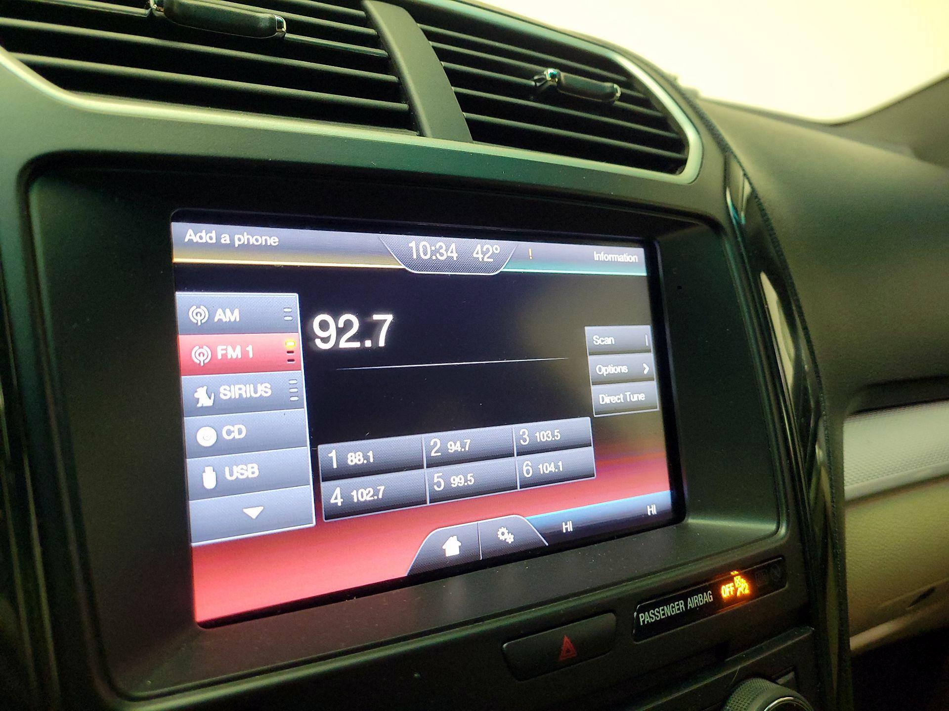 Thumbnail: 2016 Ford Explorer - 15