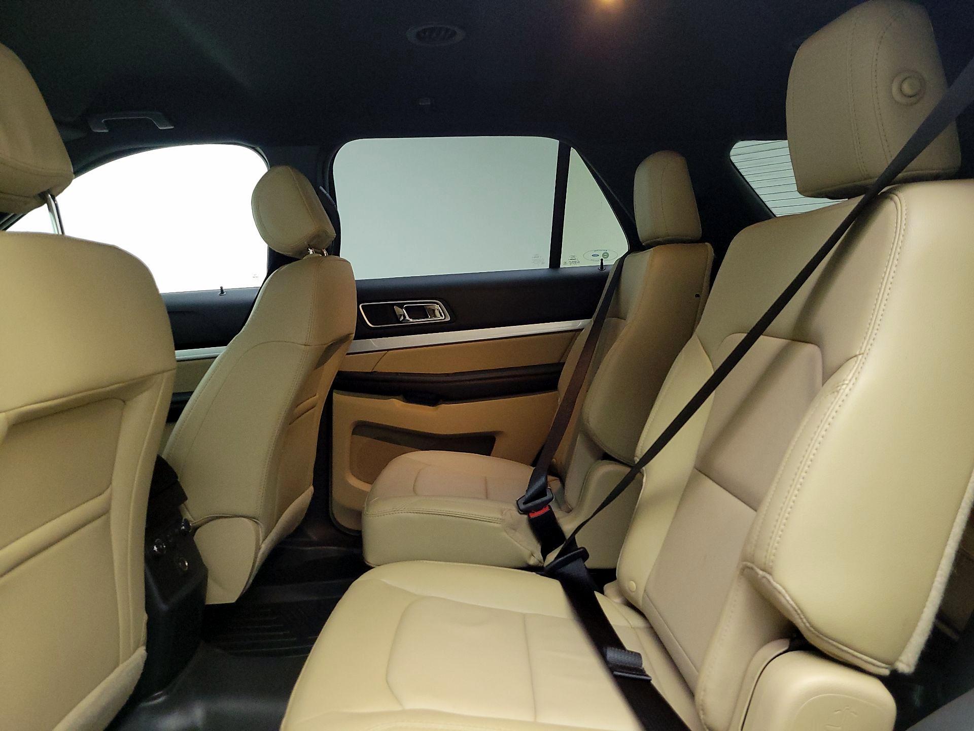 Thumbnail: 2016 Ford Explorer - 19