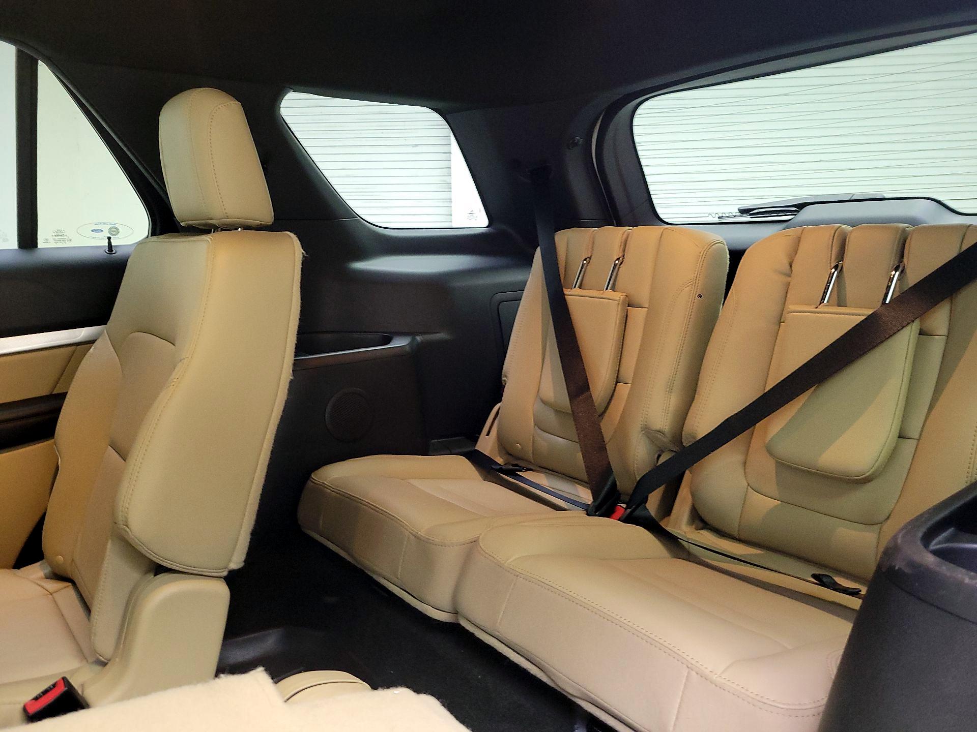 Thumbnail: 2016 Ford Explorer - 20