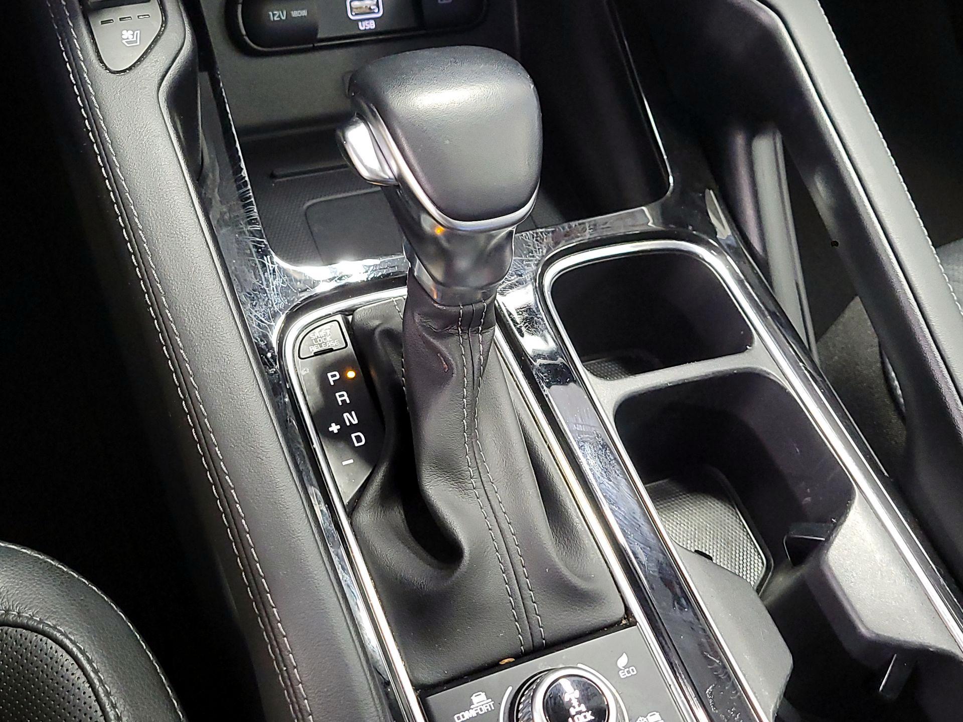 Thumbnail: 2022 Kia Telluride - 18