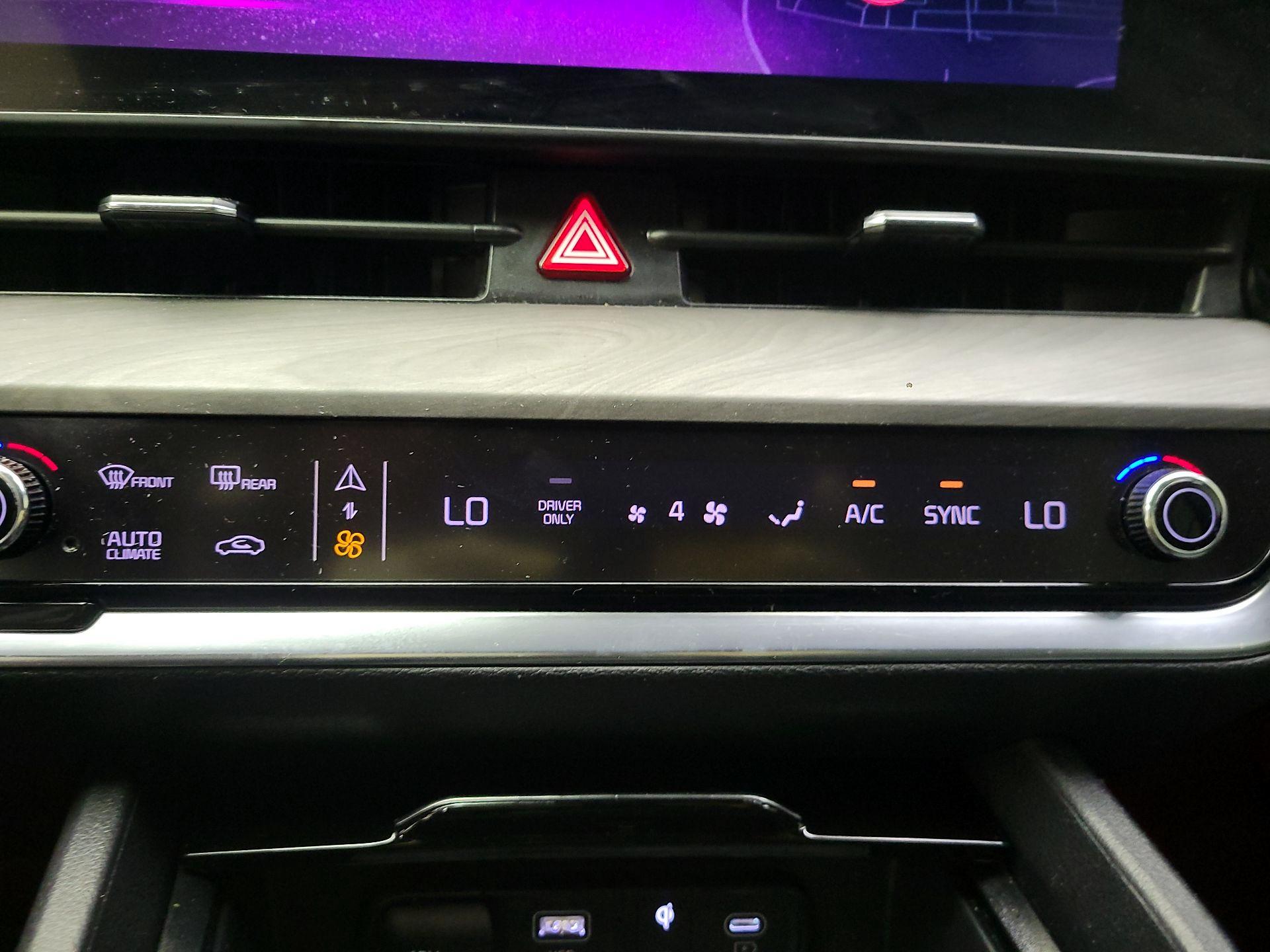 Thumbnail: 2023 Kia Sportage - 16