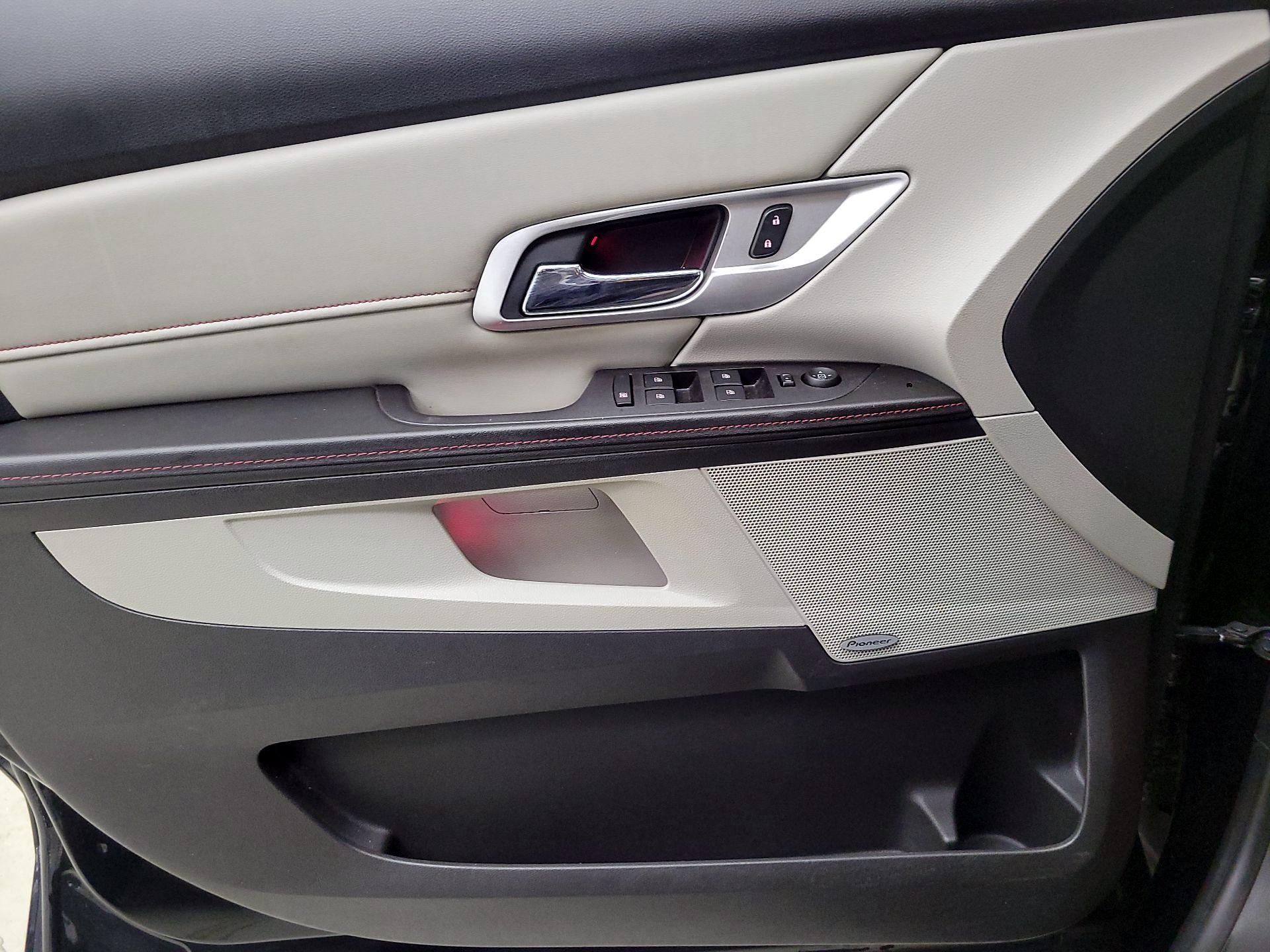 Thumbnail: 2015 GMC Terrain - 12