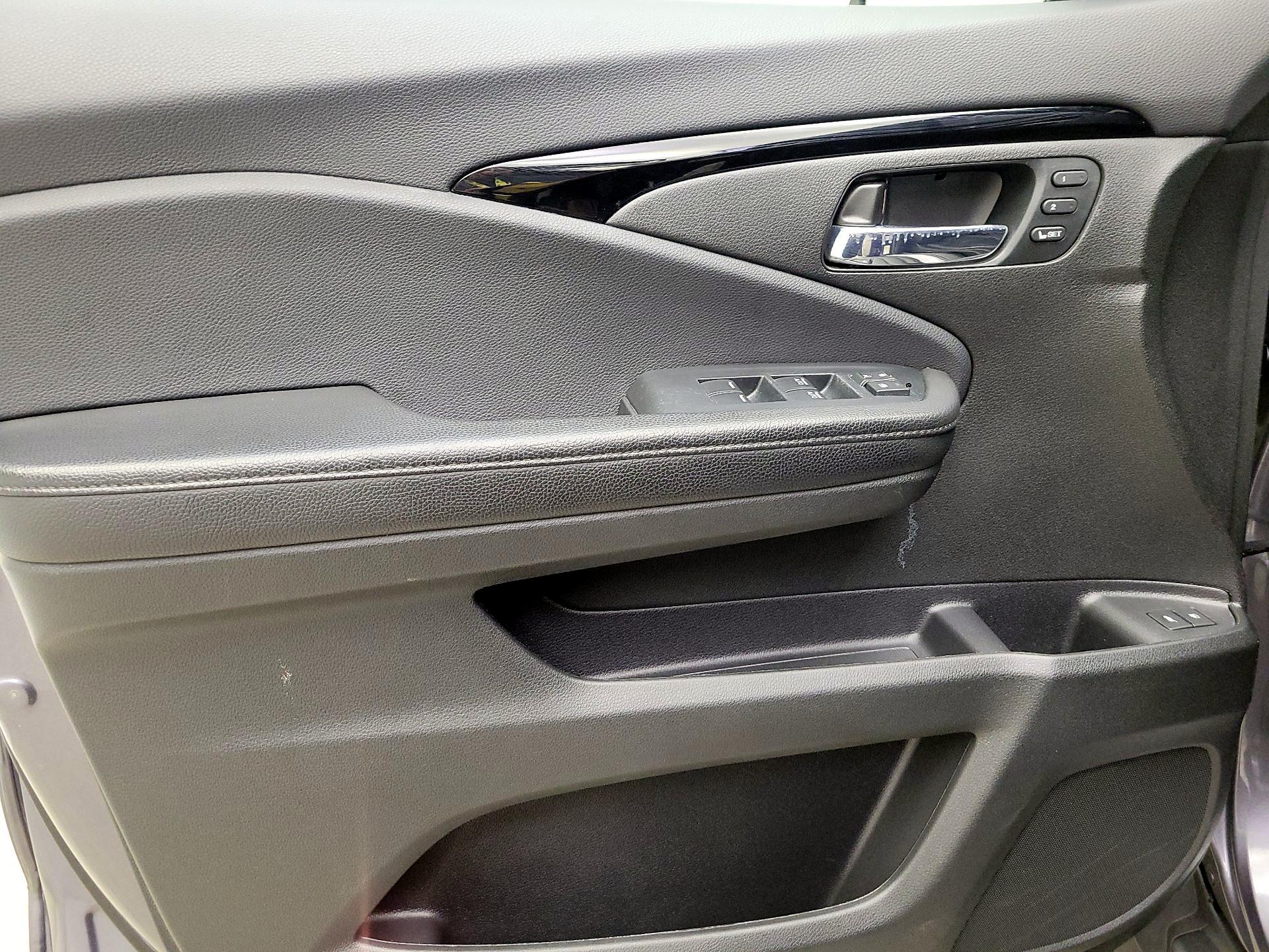 Thumbnail: 2022 Honda Pilot - 12