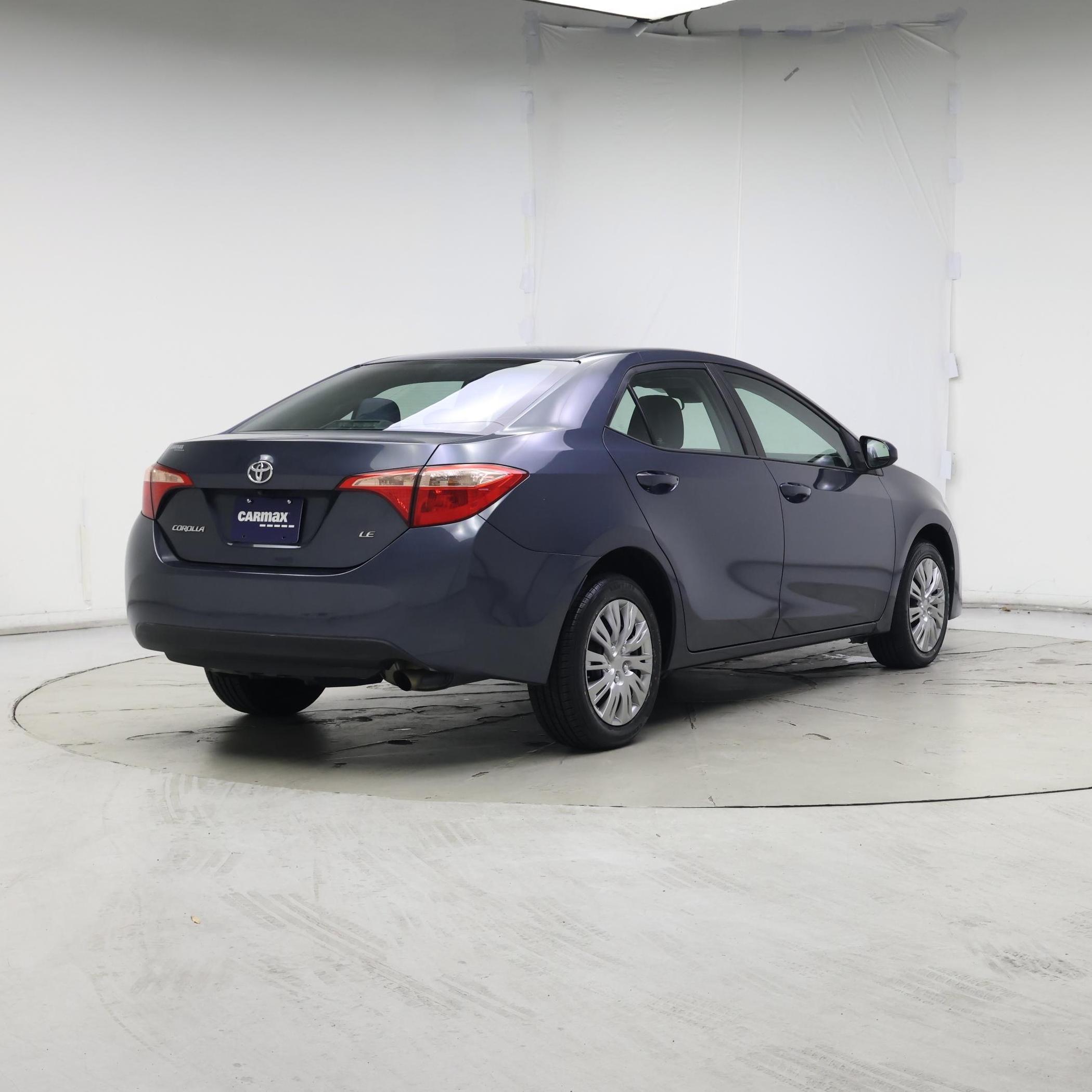 Thumbnail: 2018 Toyota Corolla - 8