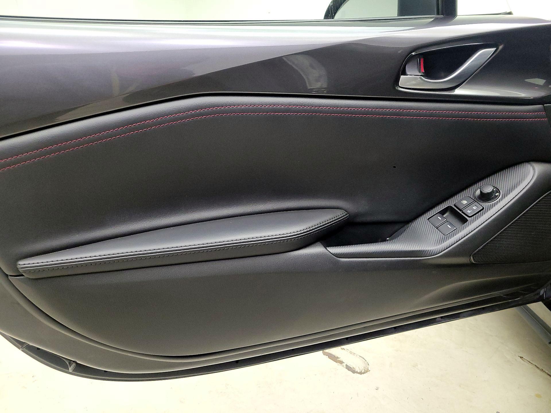 Thumbnail: 2019 Mazda MX-5 Miata - 12