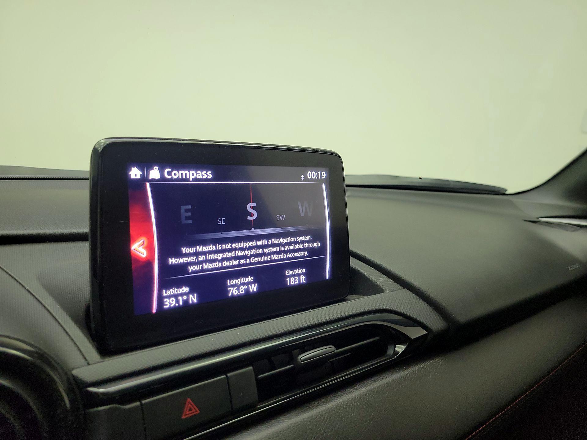 Thumbnail: 2019 Mazda MX-5 Miata - 14