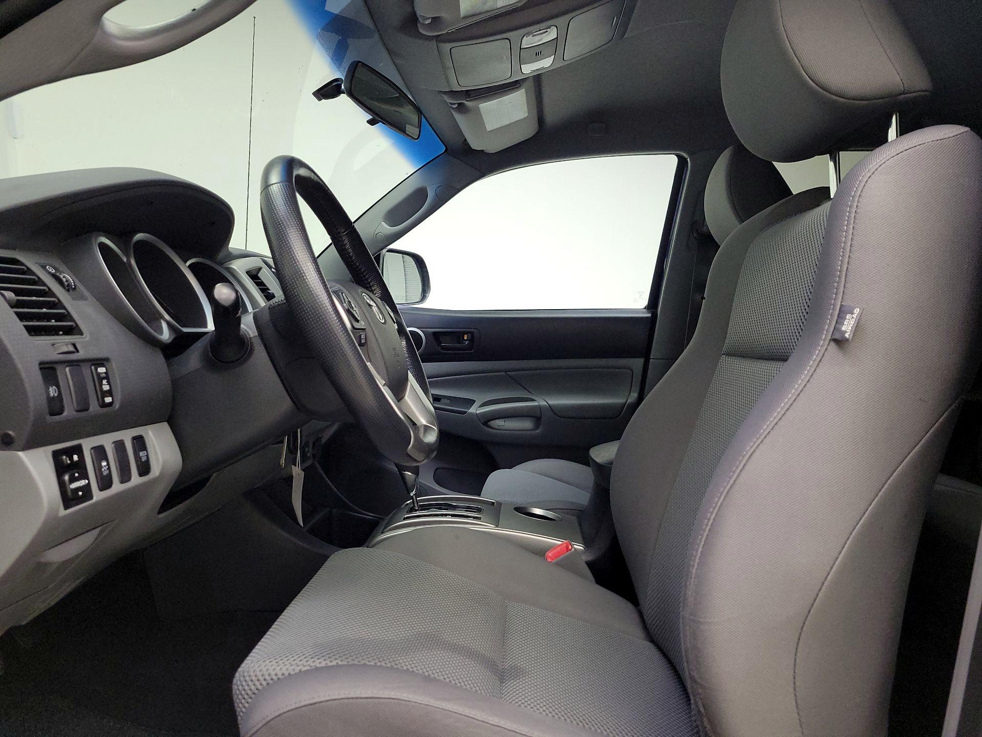 Thumbnail: 2014 Toyota Tacoma - 11