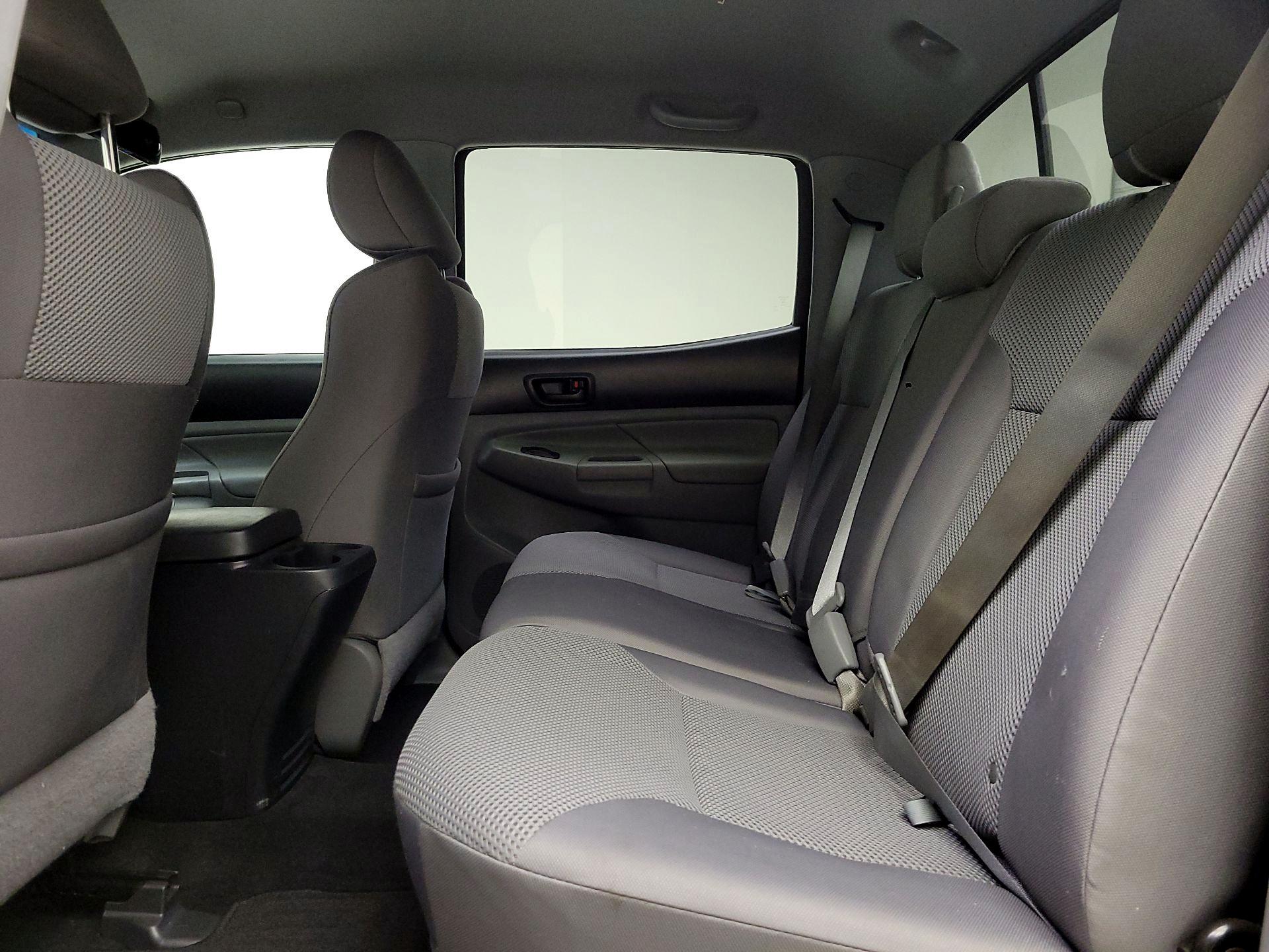 Thumbnail: 2014 Toyota Tacoma - 19