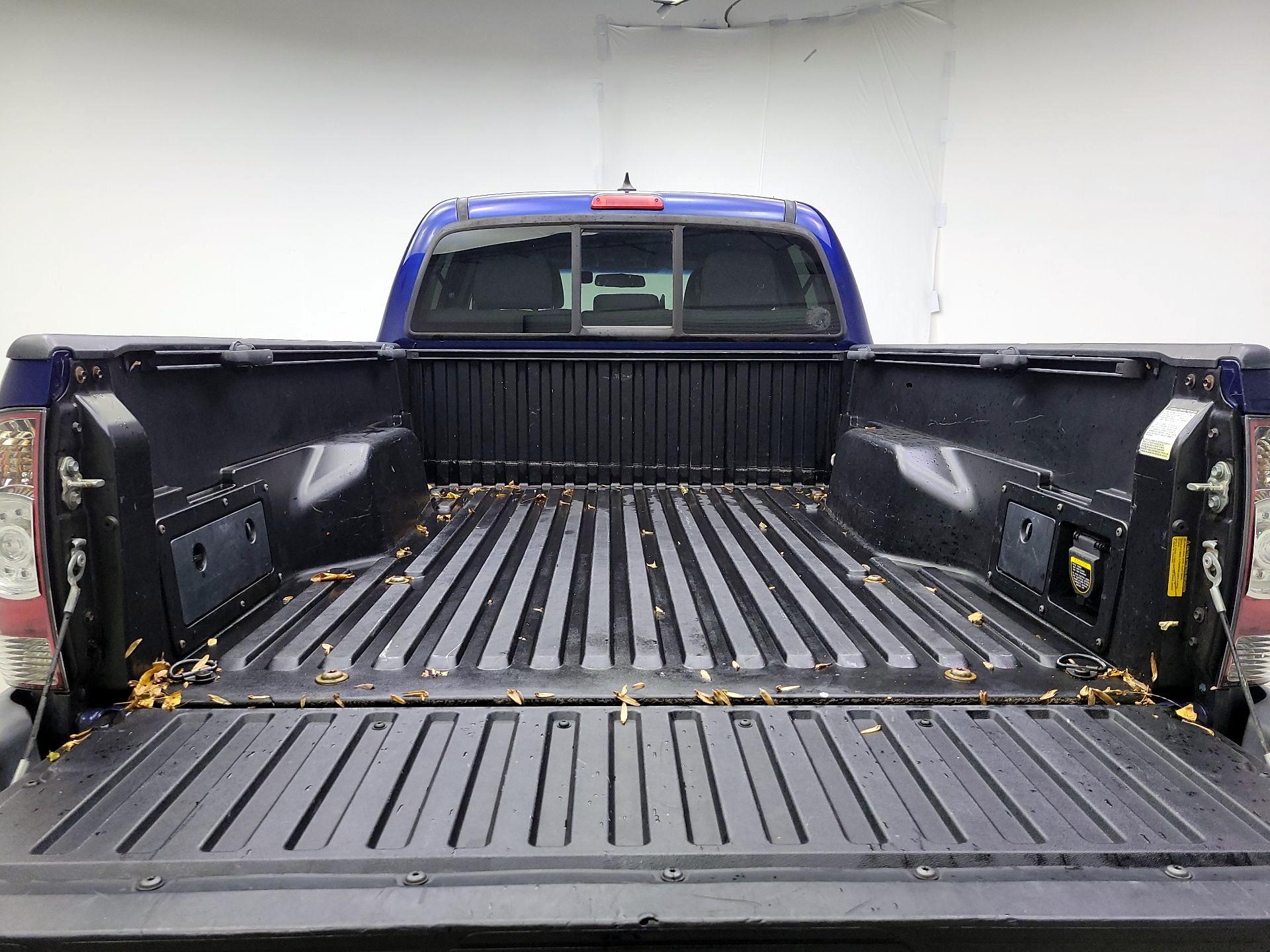 Thumbnail: 2014 Toyota Tacoma - 20