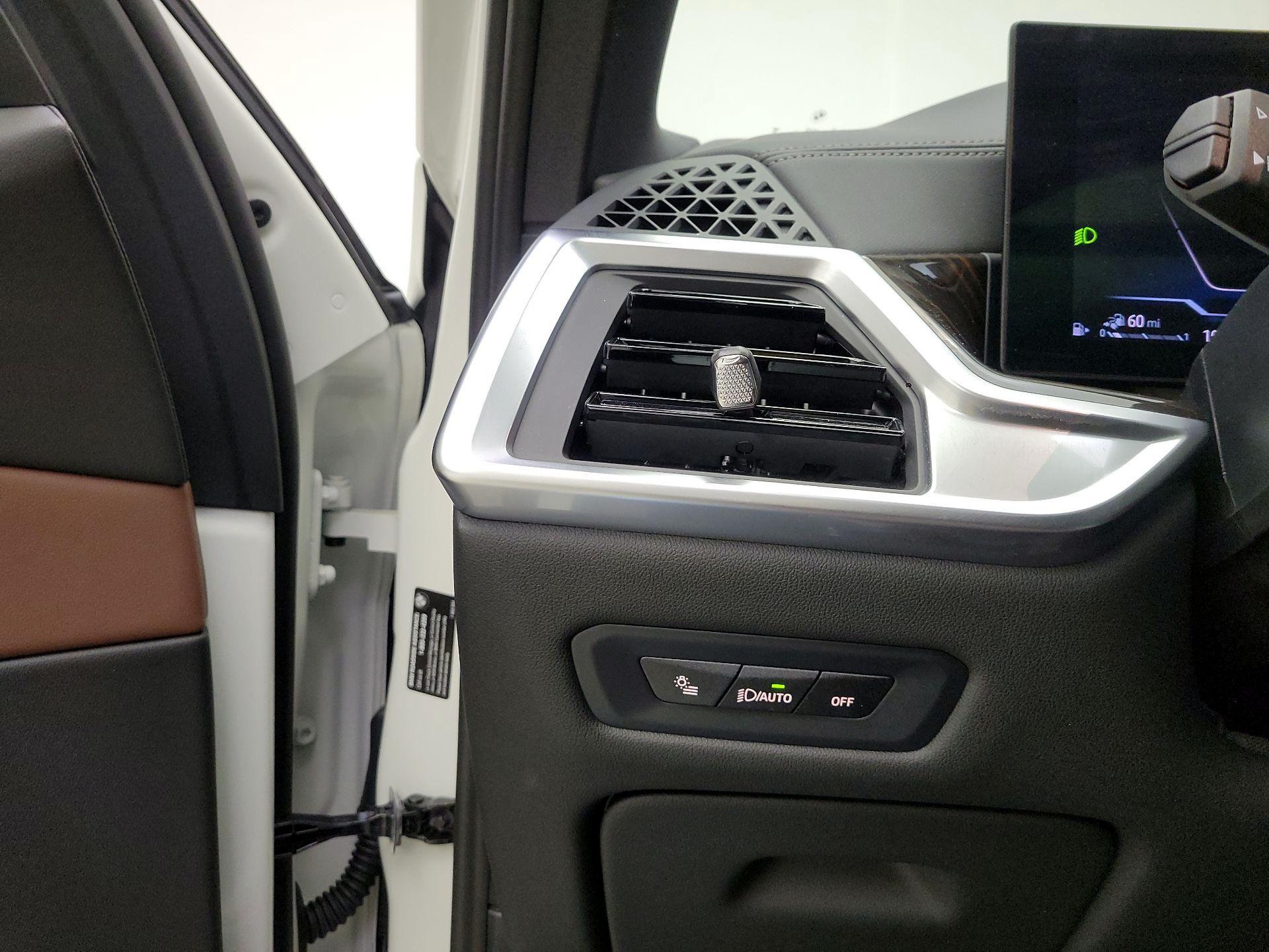 Thumbnail: 2024 BMW X5 - 13