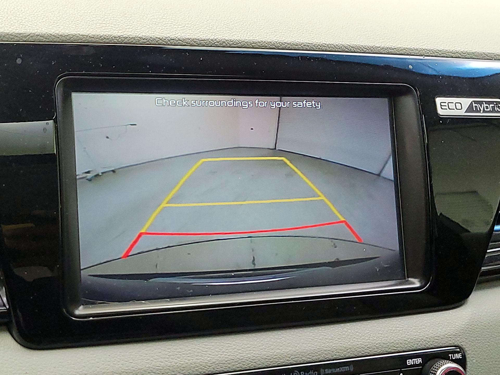 Thumbnail: 2017 Kia Niro - 15