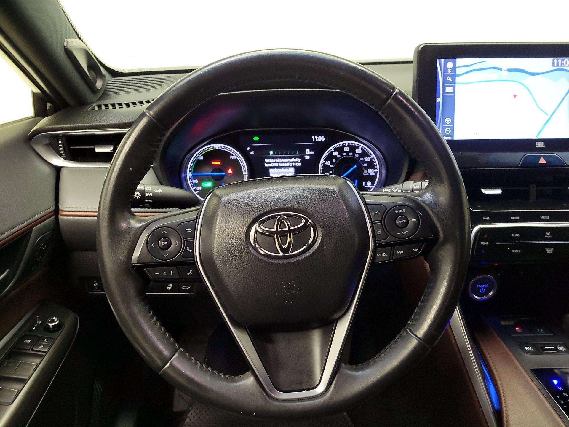 Thumbnail: 2021 Toyota Venza - 10