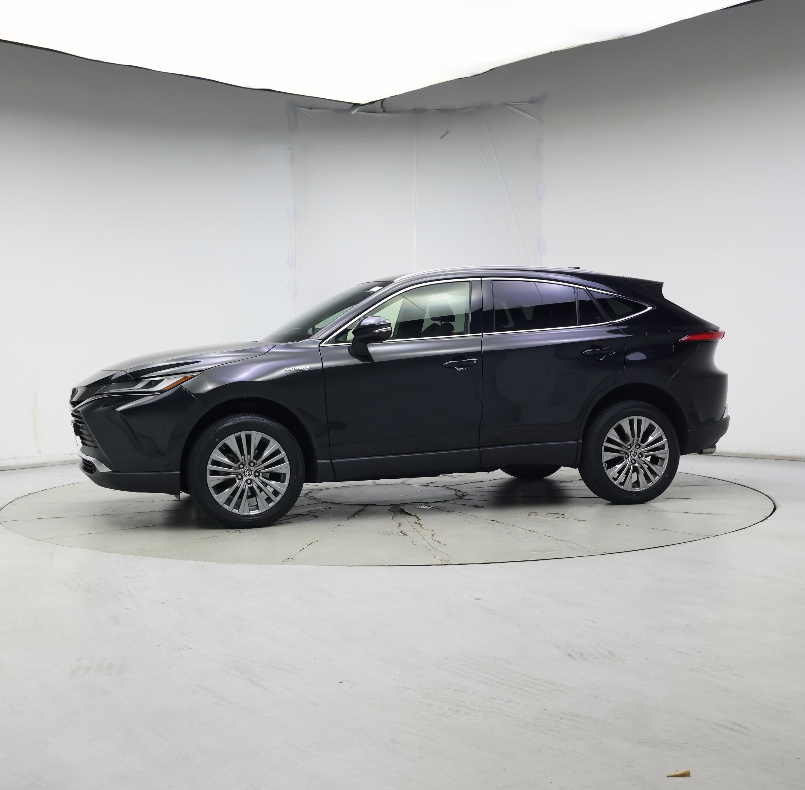 Thumbnail: 2021 Toyota Venza - 3