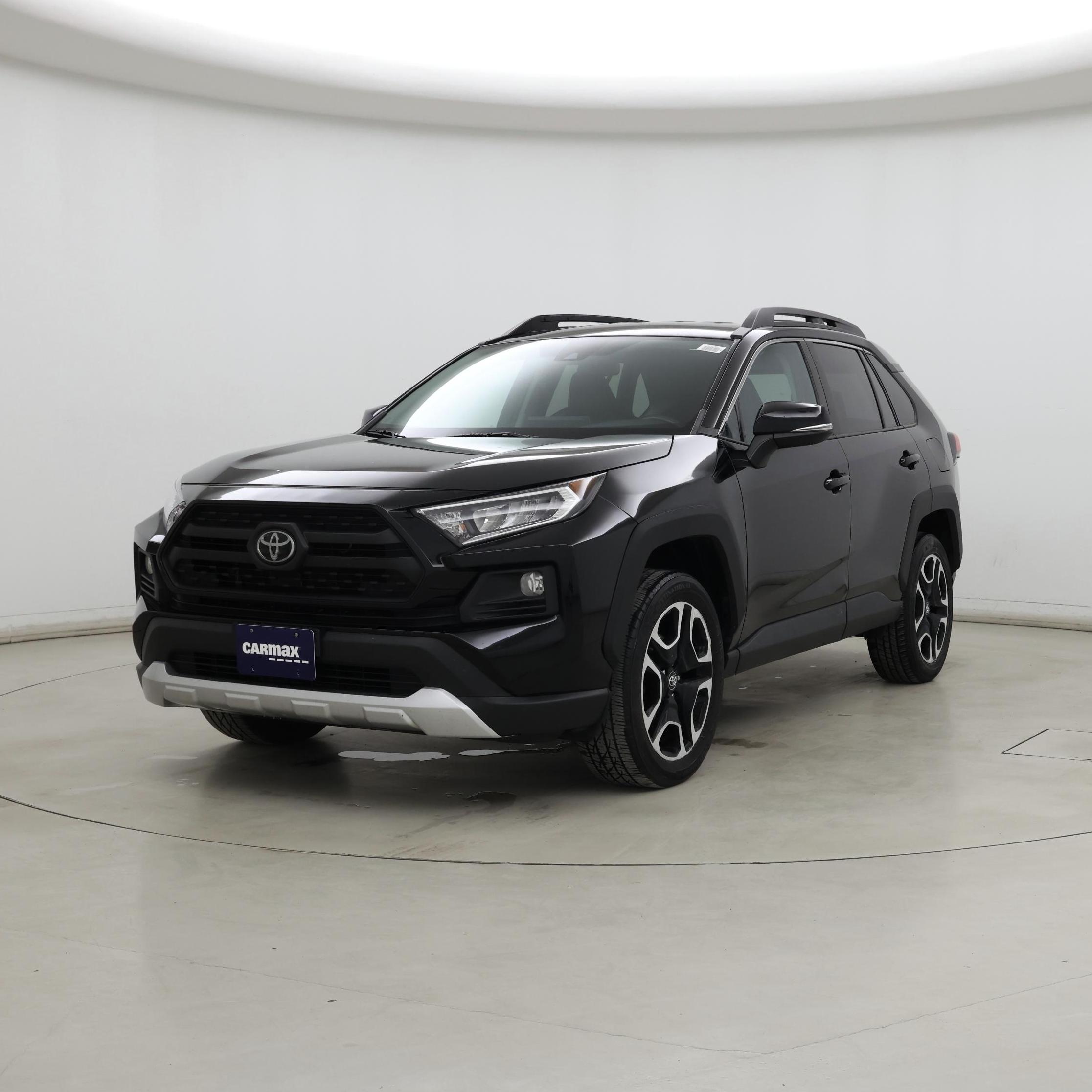 Thumbnail: 2020 Toyota RAV4 - 4