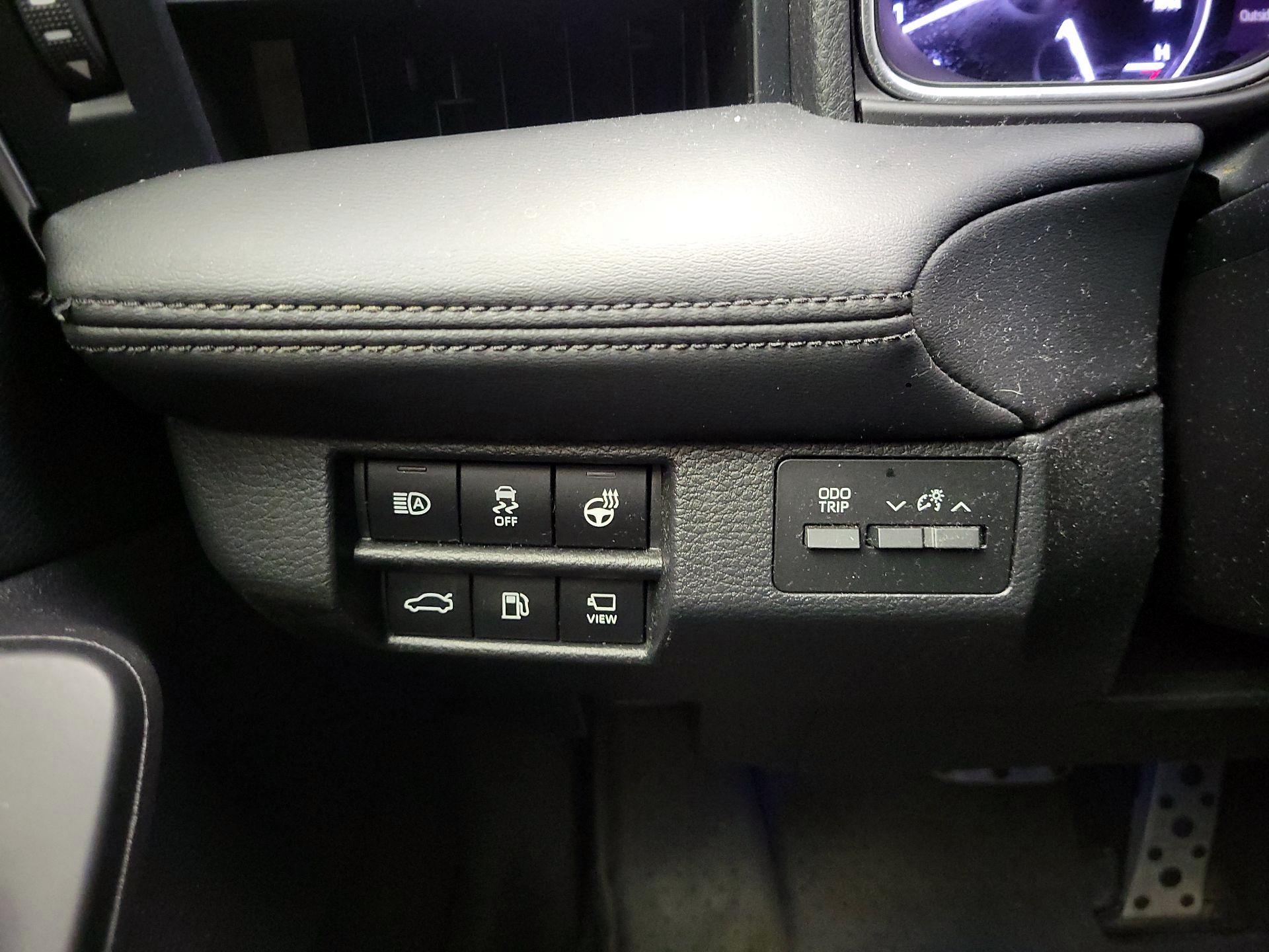 Thumbnail: 2019 Toyota Avalon - 13