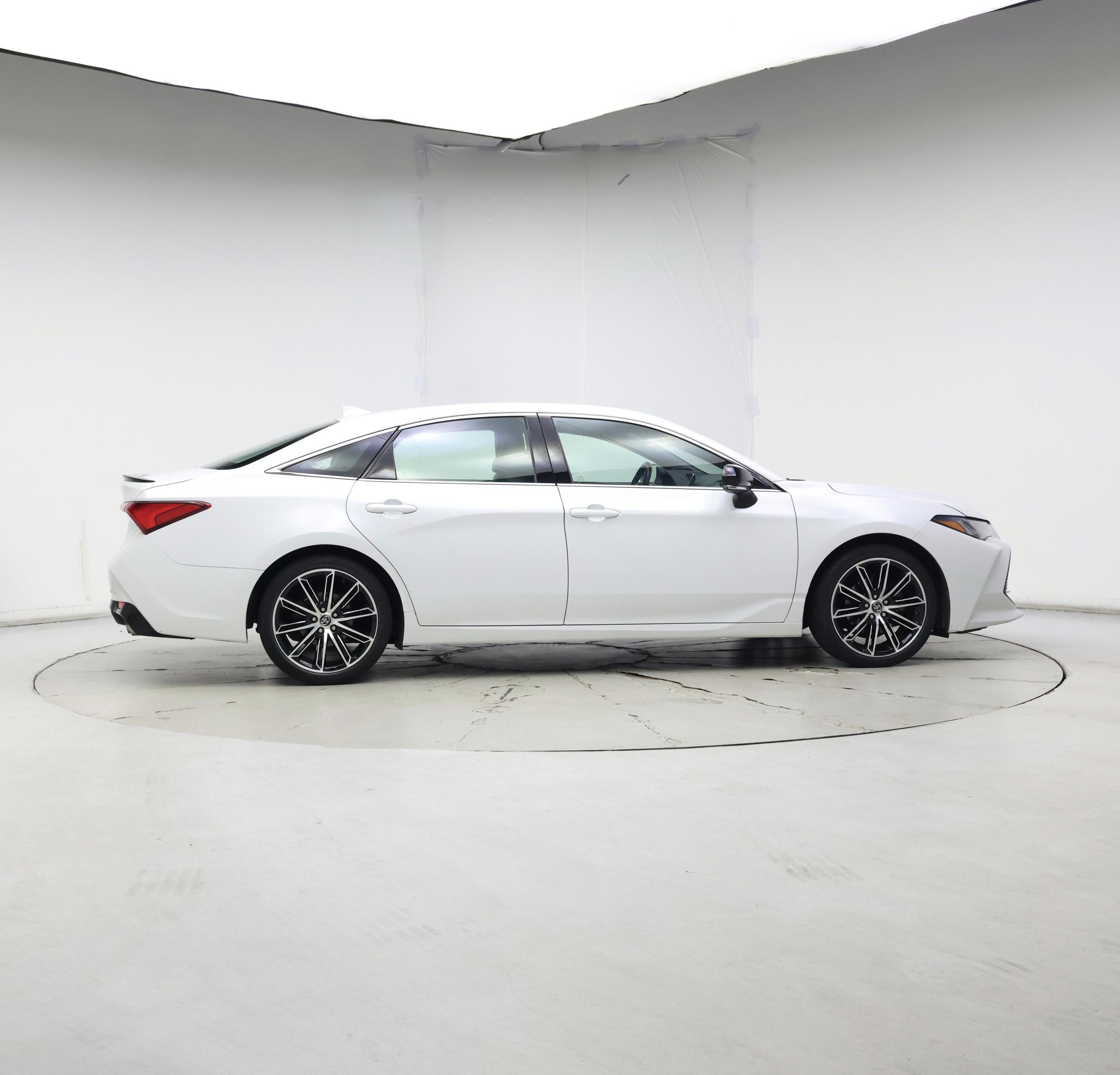 Thumbnail: 2019 Toyota Avalon - 7