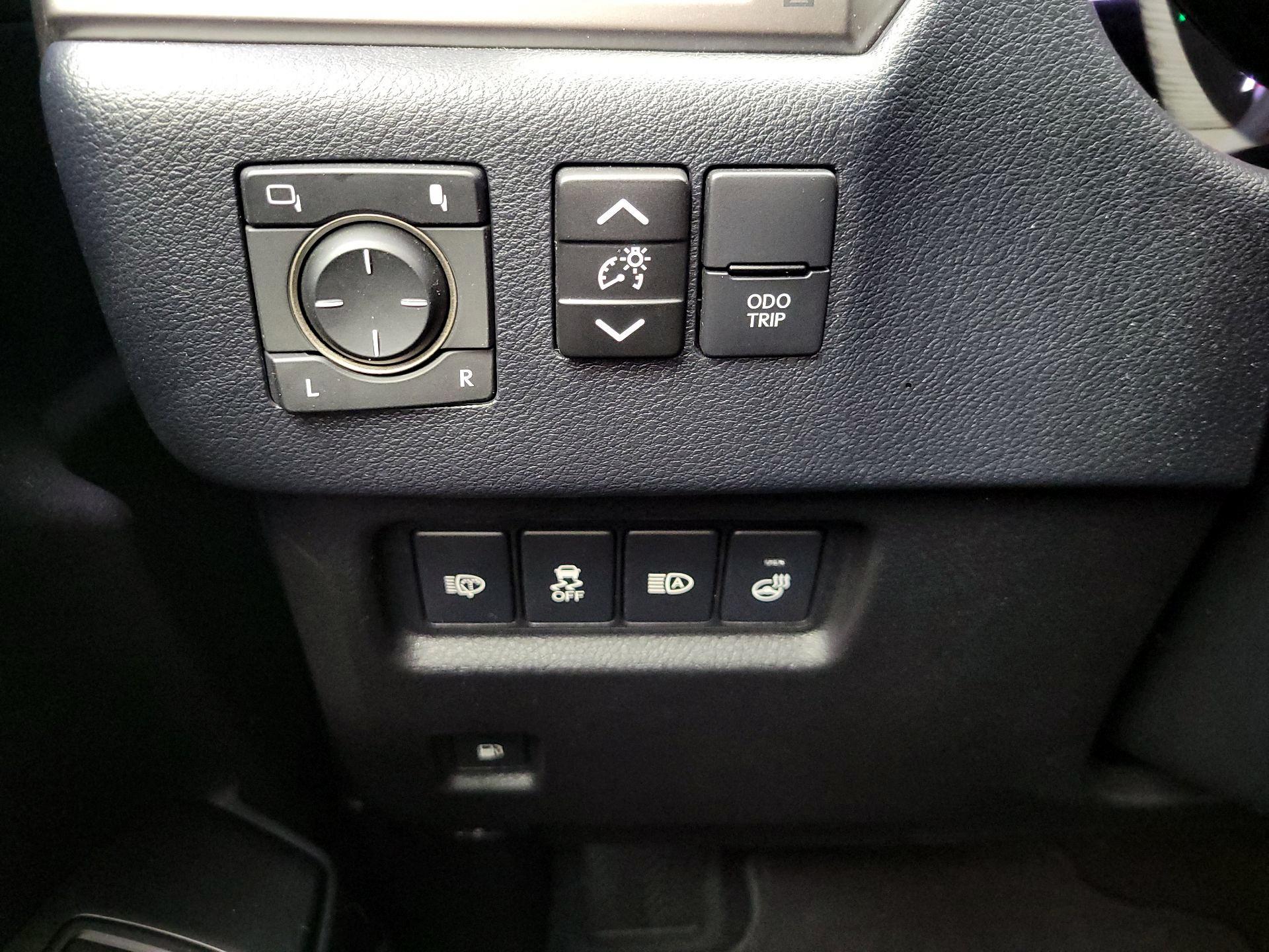 Thumbnail: 2023 Lexus GX - 13