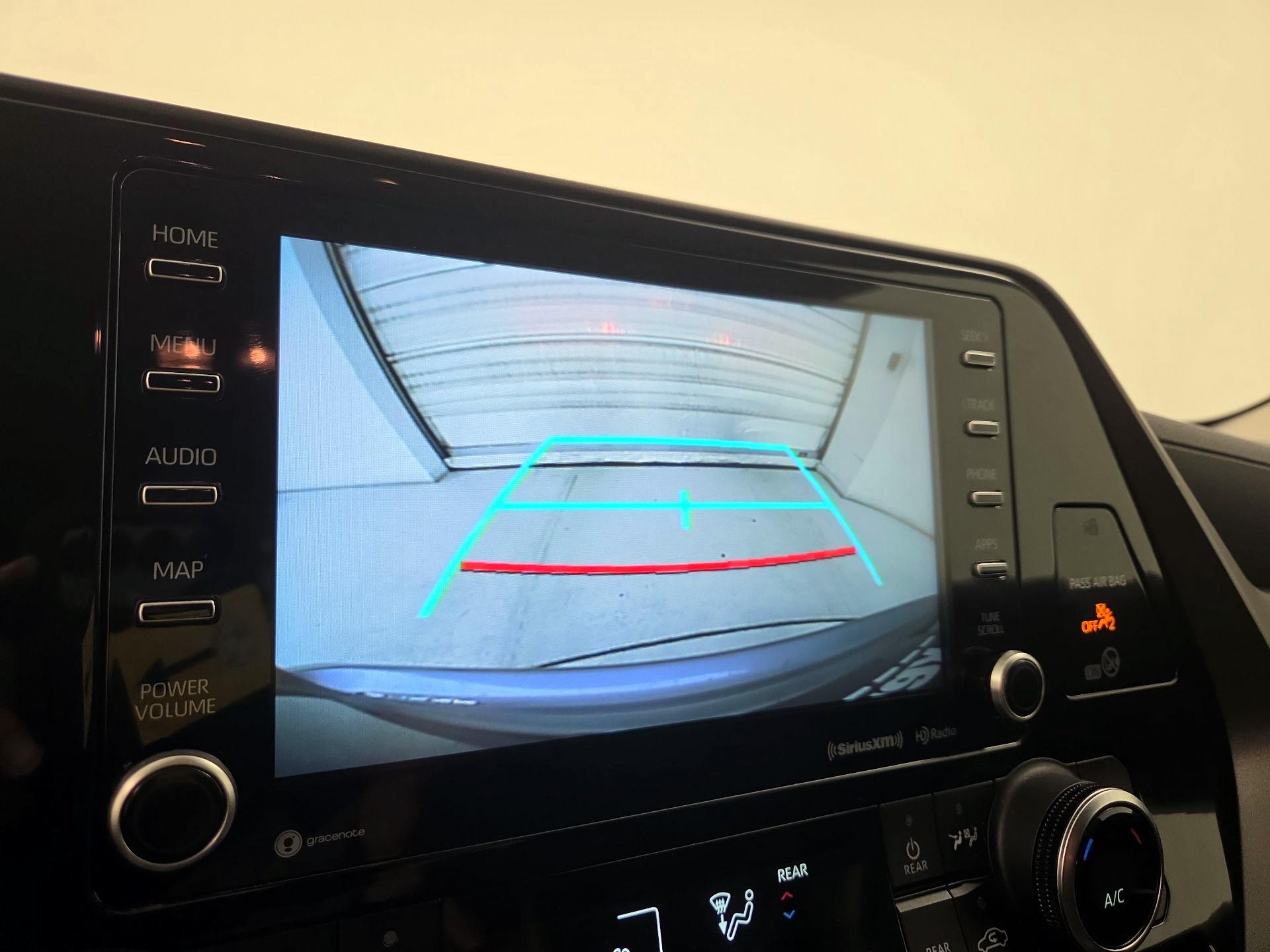 Thumbnail: 2021 Toyota Highlander - 14