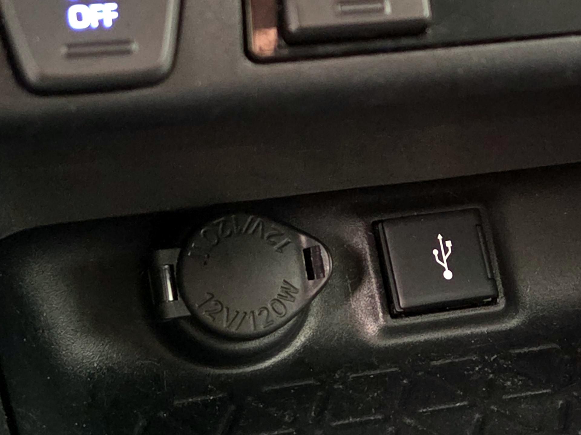 Thumbnail: 2020 Toyota RAV4 - 18