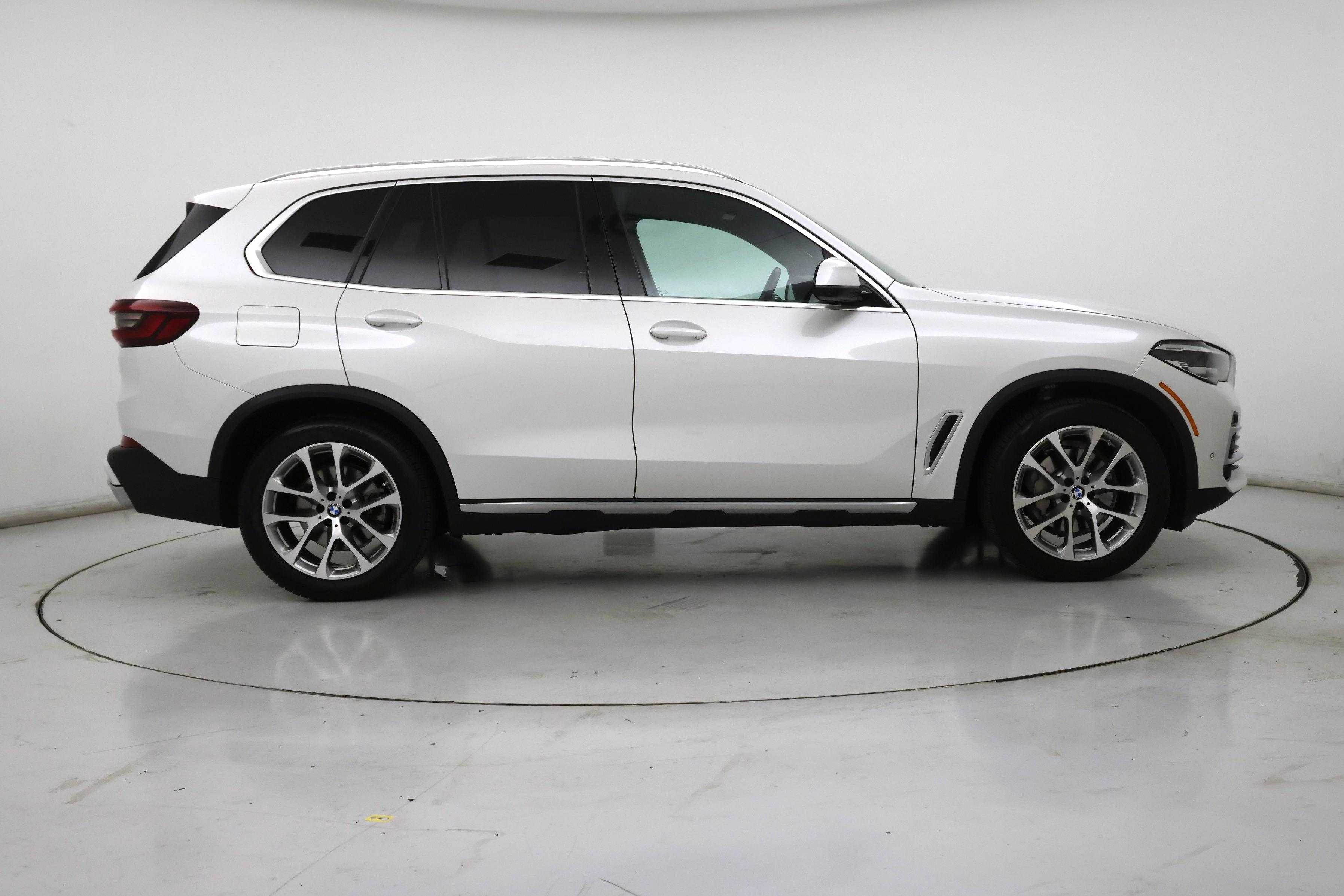 Thumbnail: 2023 BMW X5 - 7