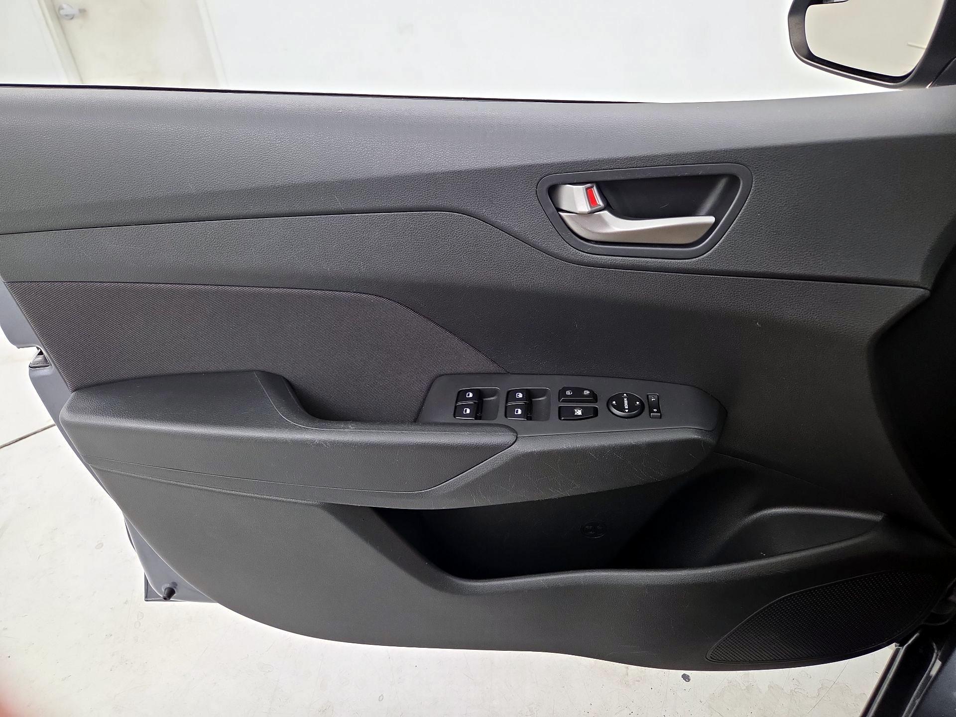 Thumbnail: 2019 Hyundai Accent - 12