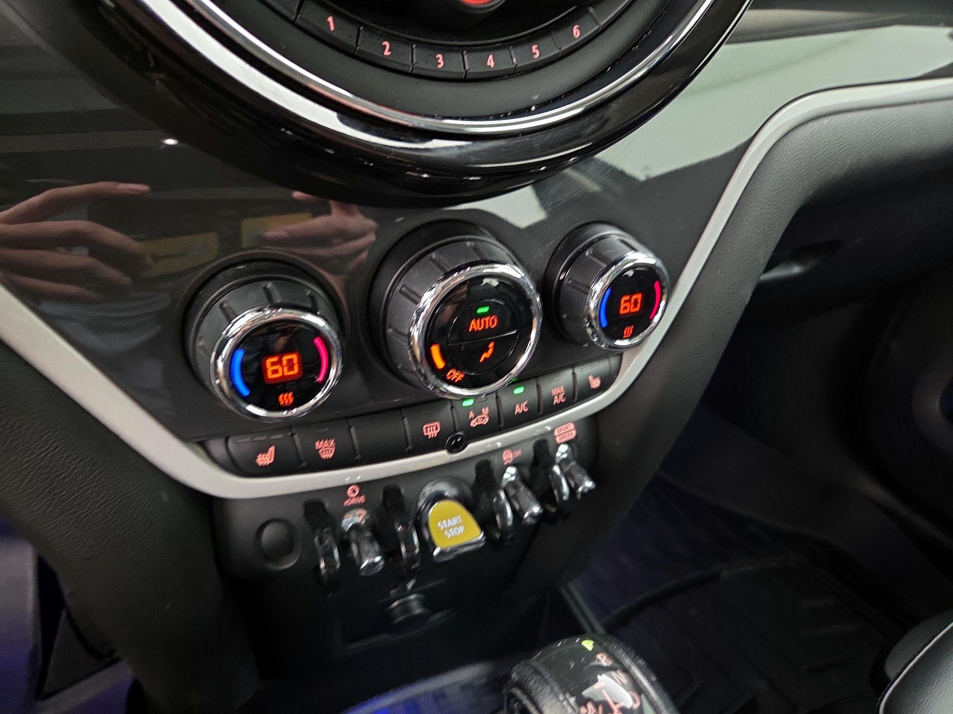 Thumbnail: 2019 MINI Cooper Countryman - 17