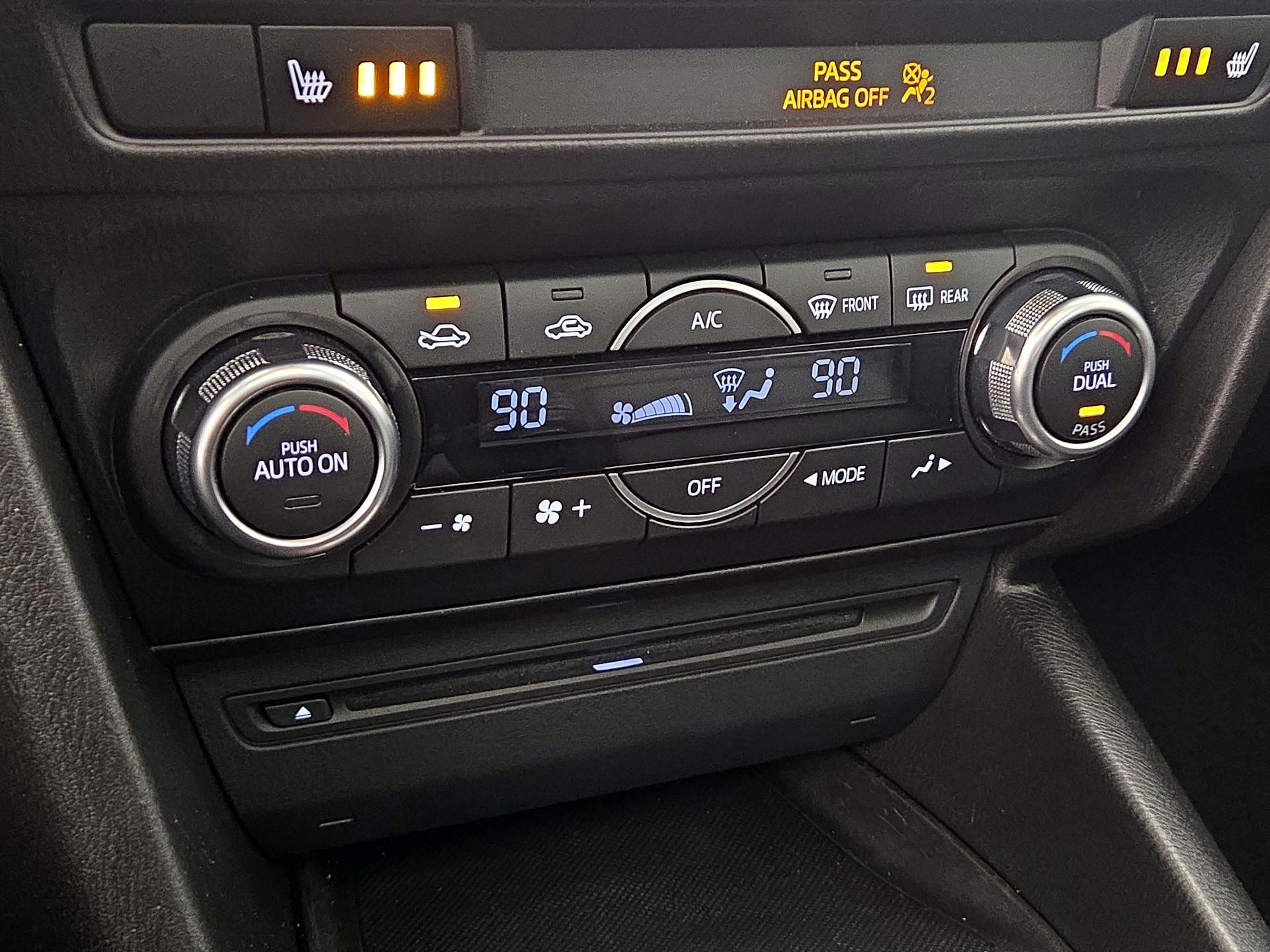 Thumbnail: 2016 Mazda Mazda3 - 16