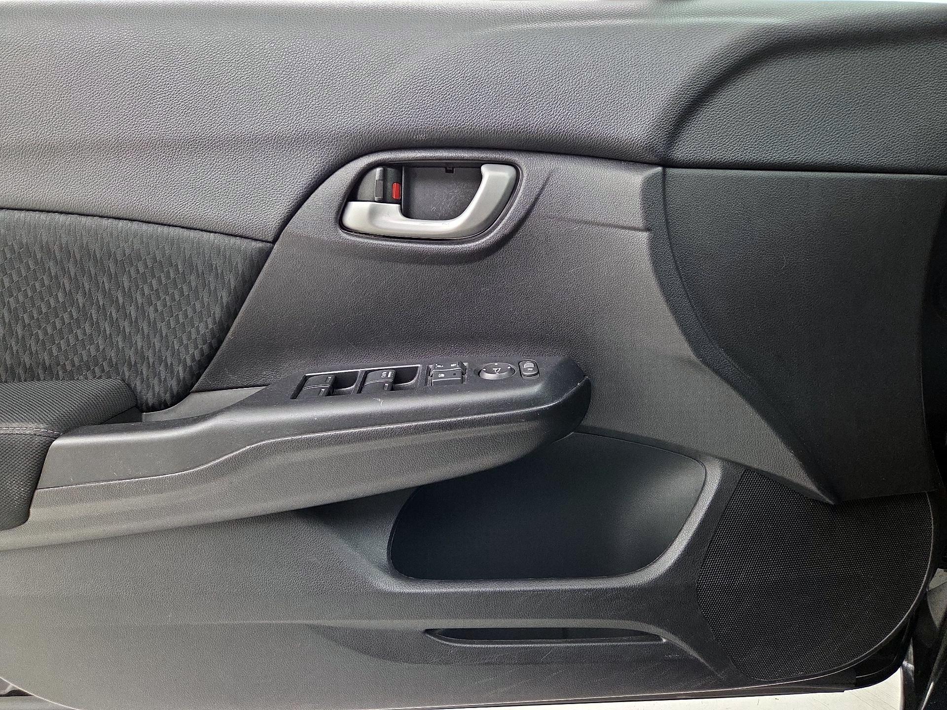 Thumbnail: 2015 Honda Civic - 12