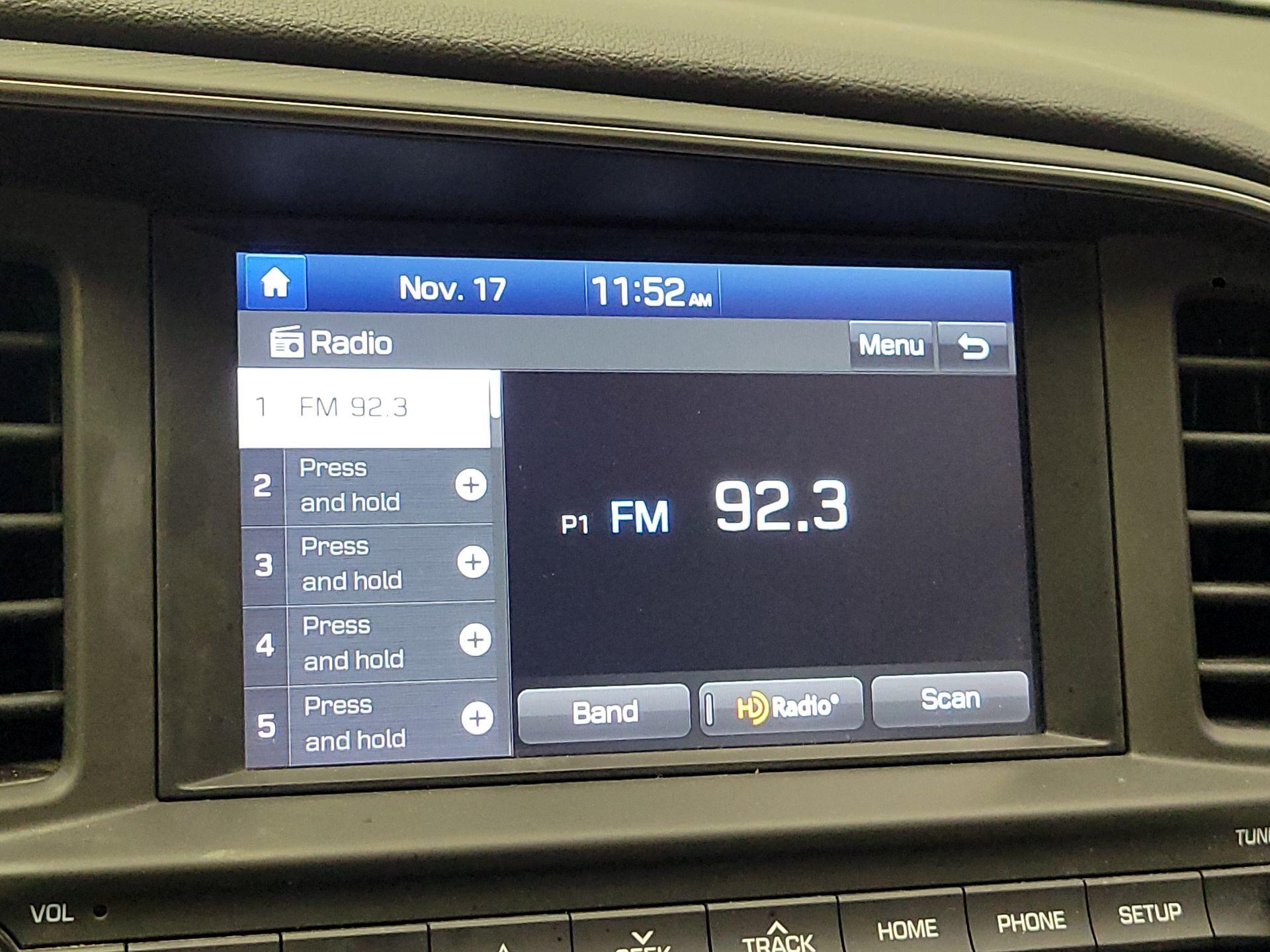 Thumbnail: 2019 Hyundai Elantra - 15