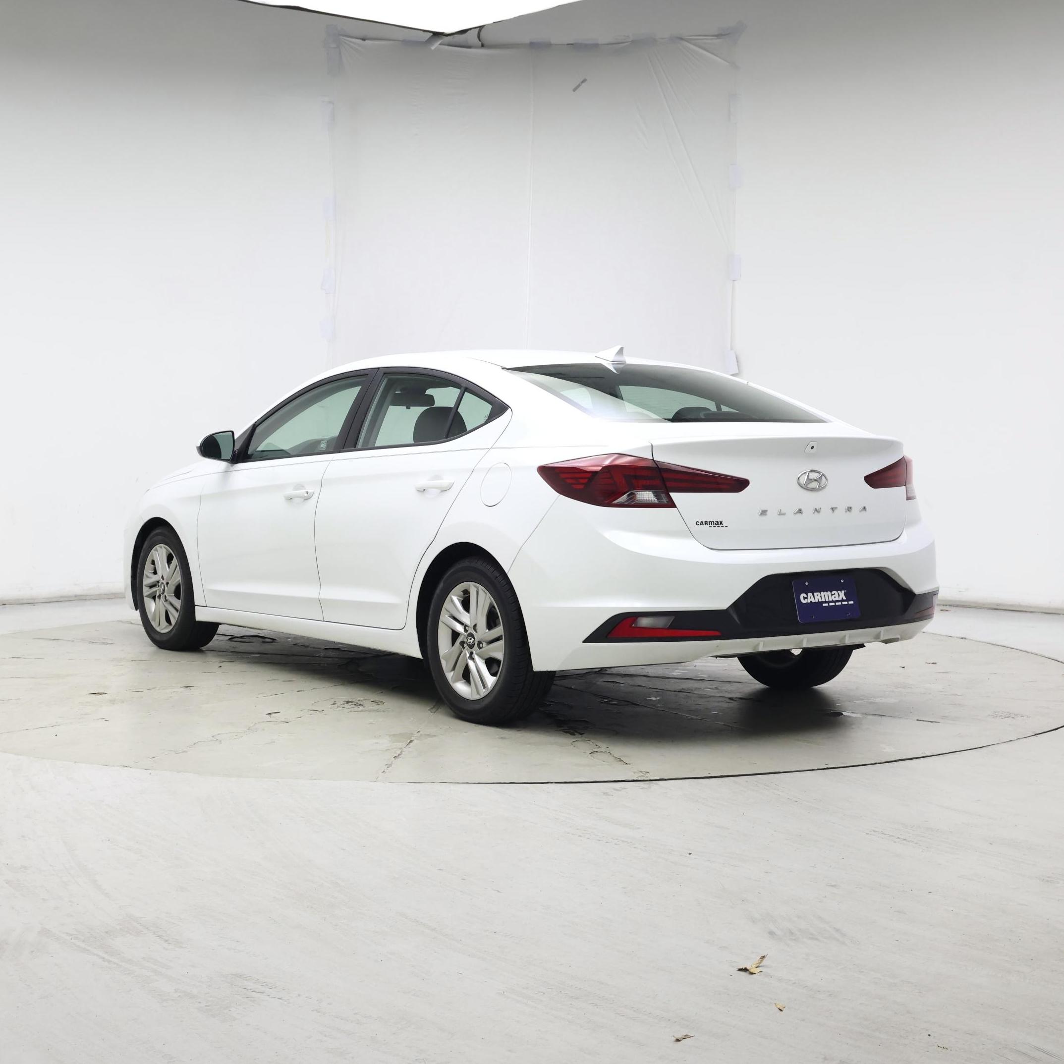 Thumbnail: 2019 Hyundai Elantra - 2