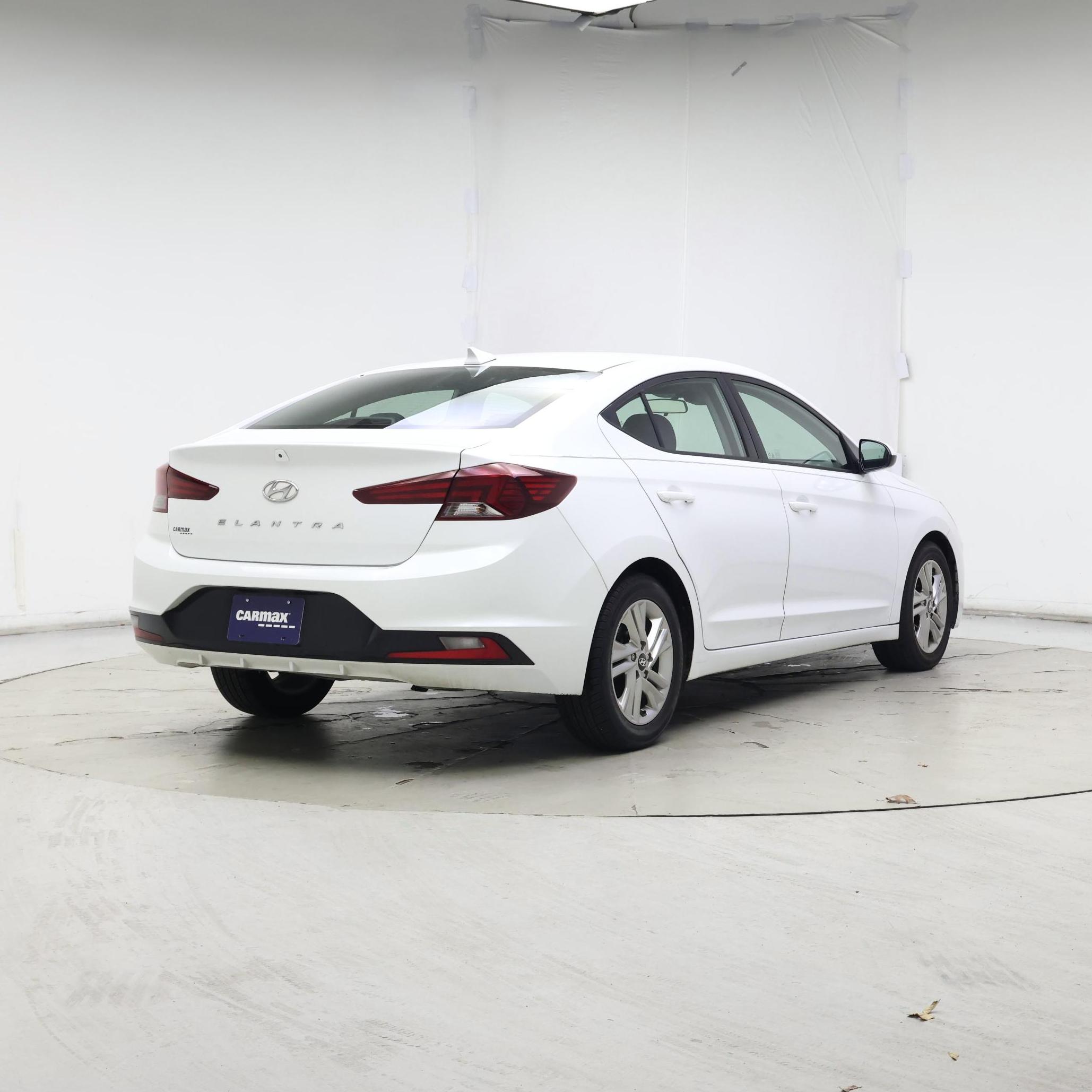 Thumbnail: 2019 Hyundai Elantra - 8
