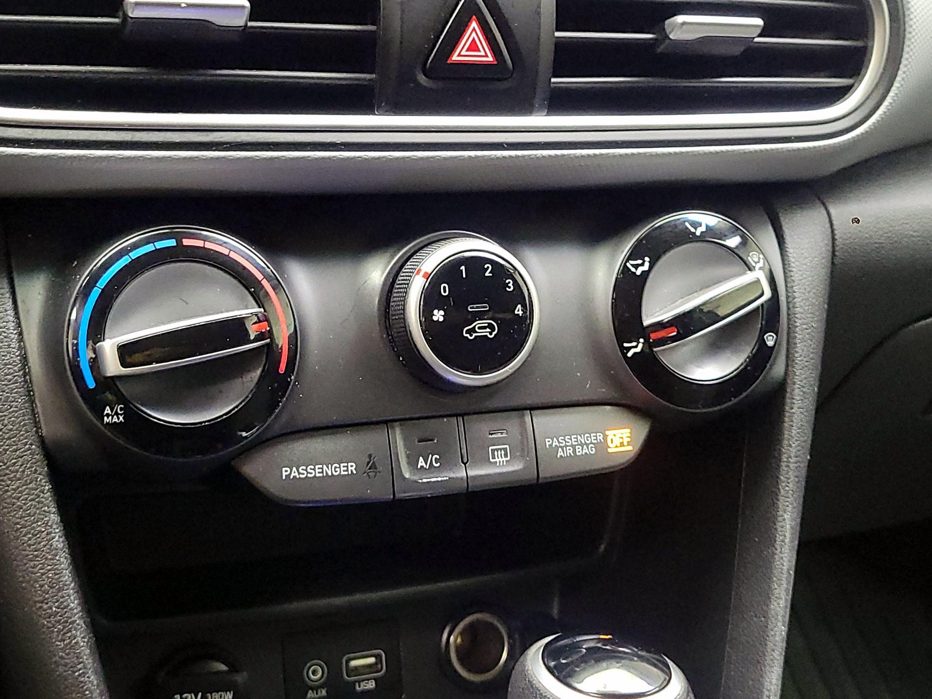 Thumbnail: 2018 Hyundai Kona - 16