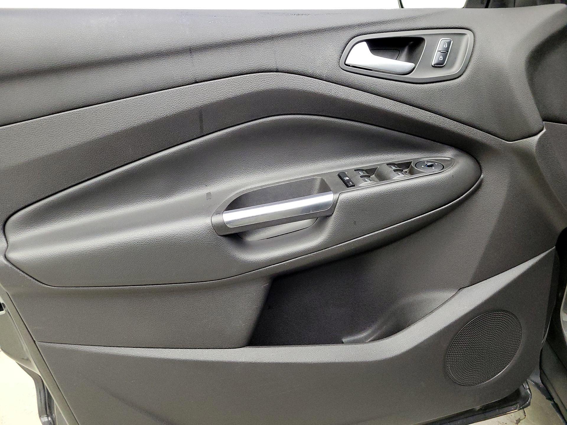 Thumbnail: 2015 Ford Escape - 12