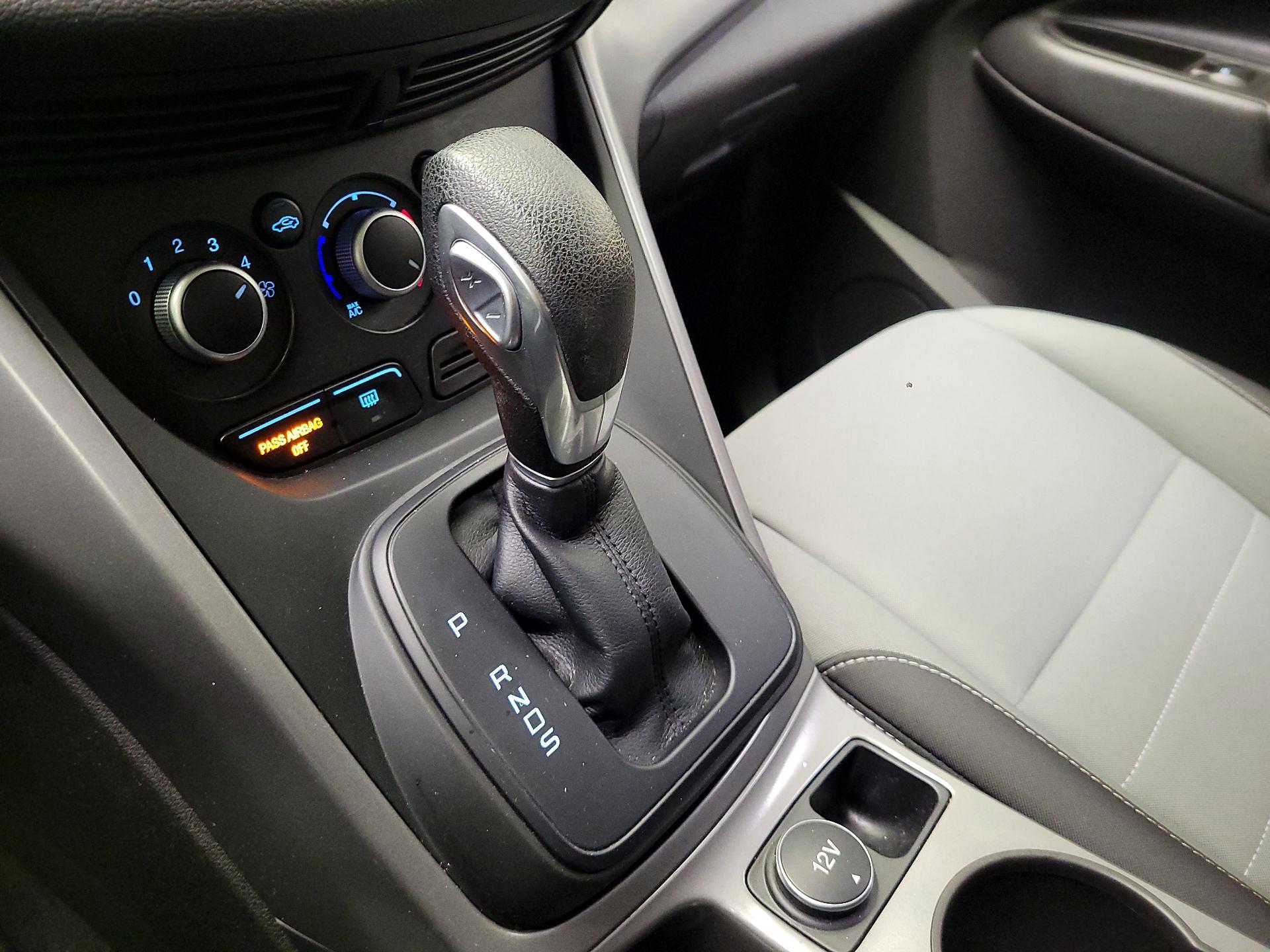 Thumbnail: 2015 Ford Escape - 17