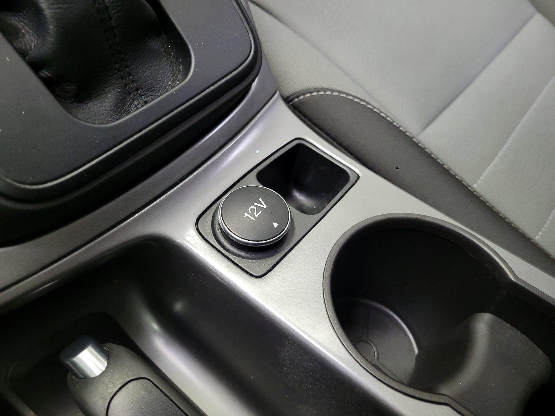 Thumbnail: 2015 Ford Escape - 18