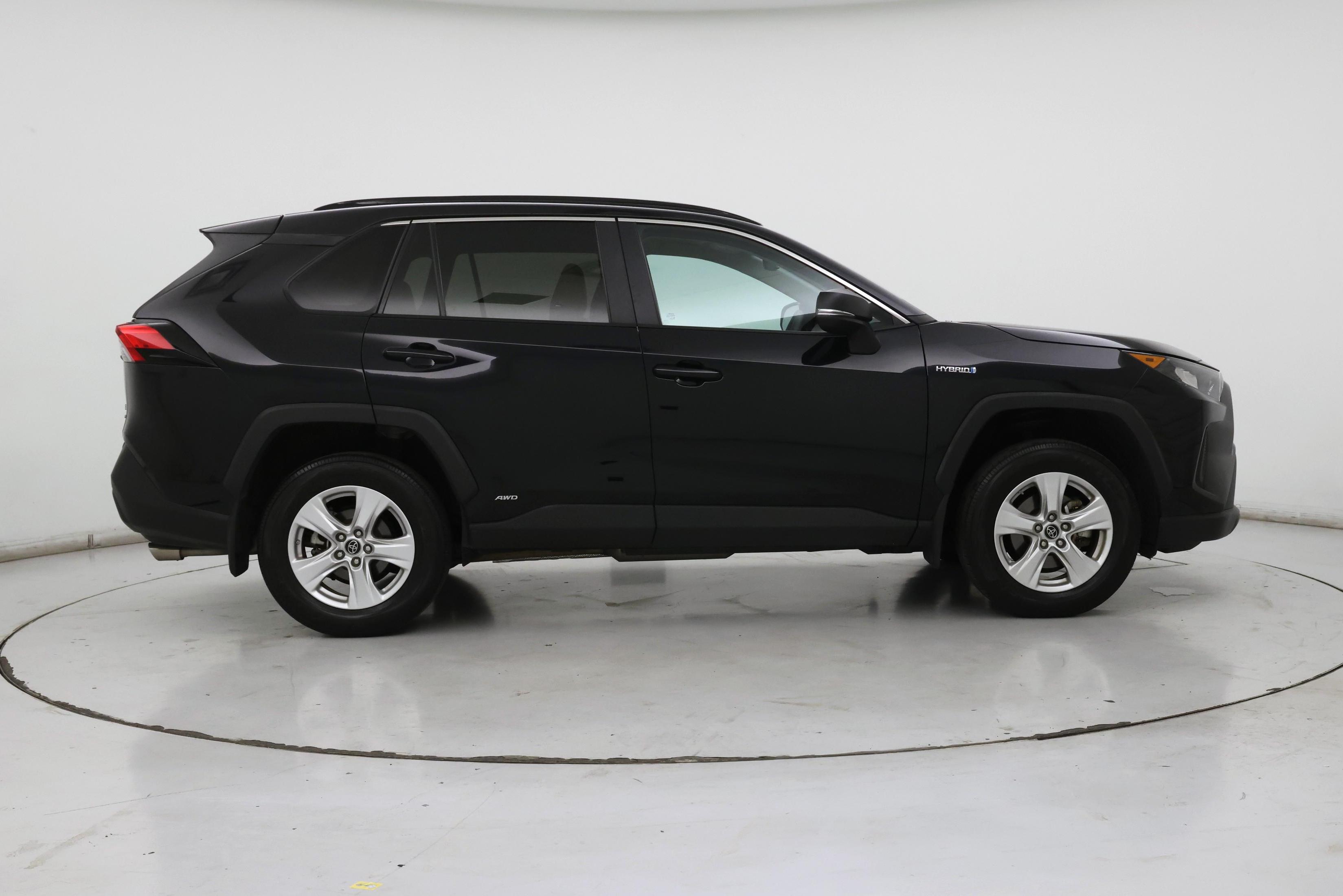 Thumbnail: 2019 Toyota RAV4 - 7