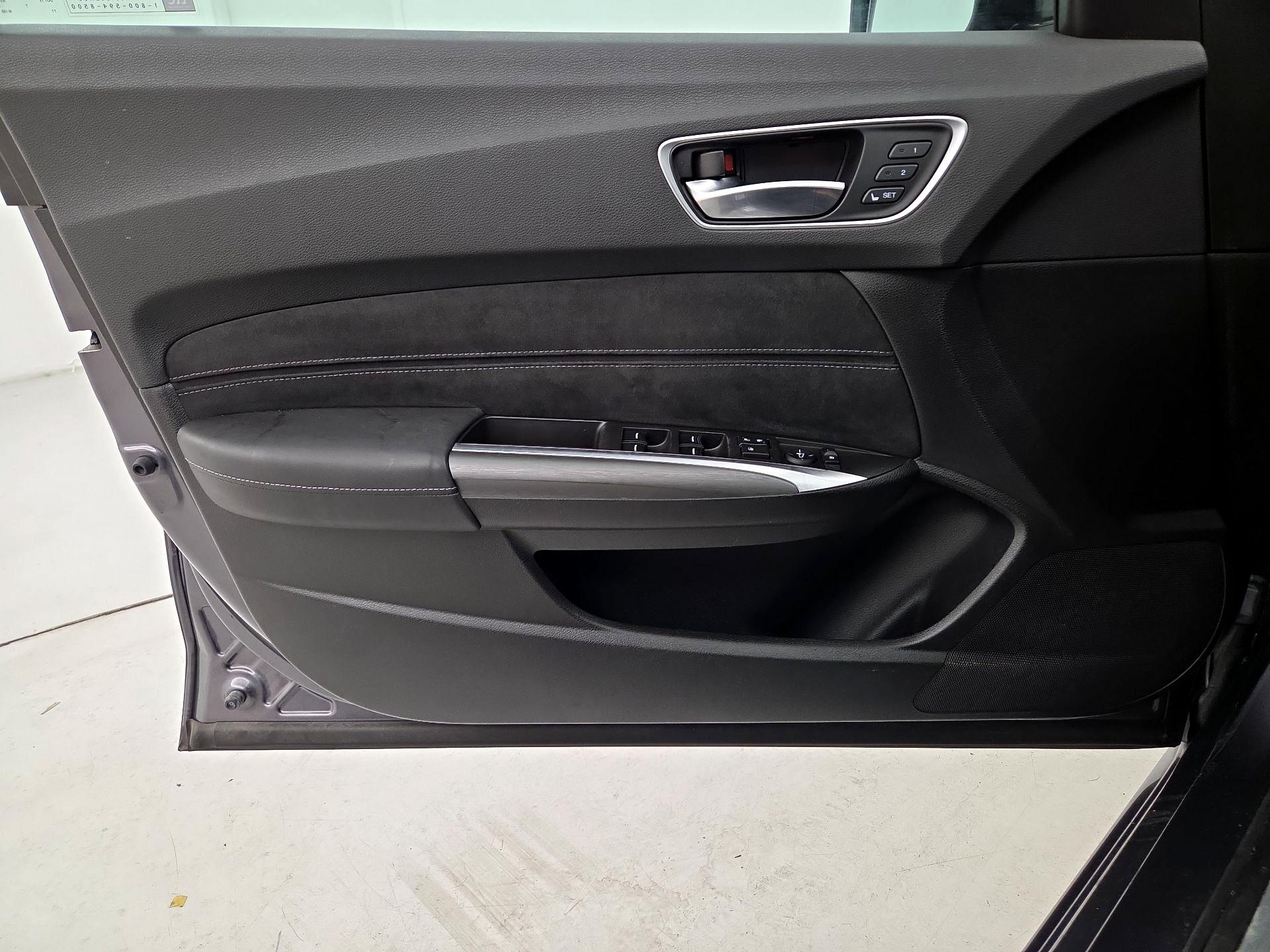 Thumbnail: 2019 Acura TLX - 12